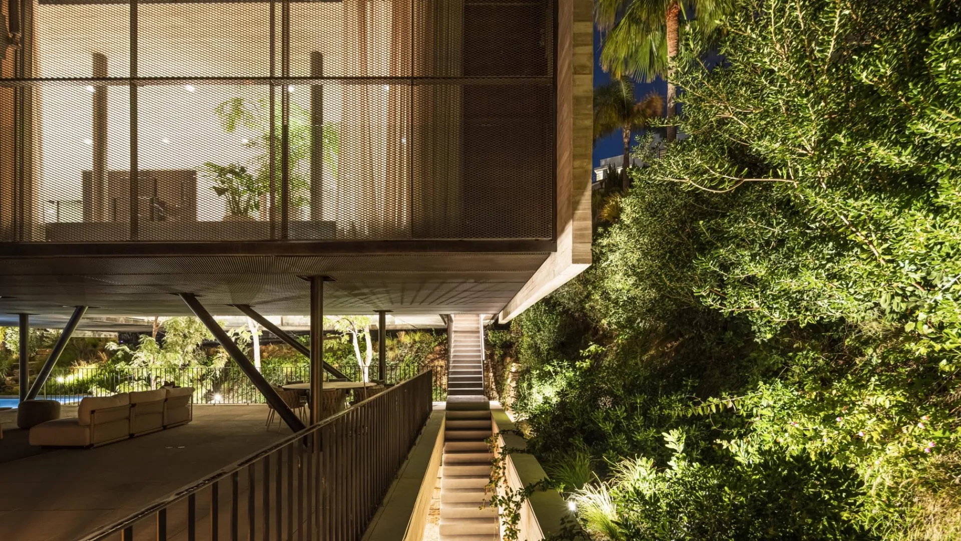 5 bedrooms villa for sale in Los Flamingos