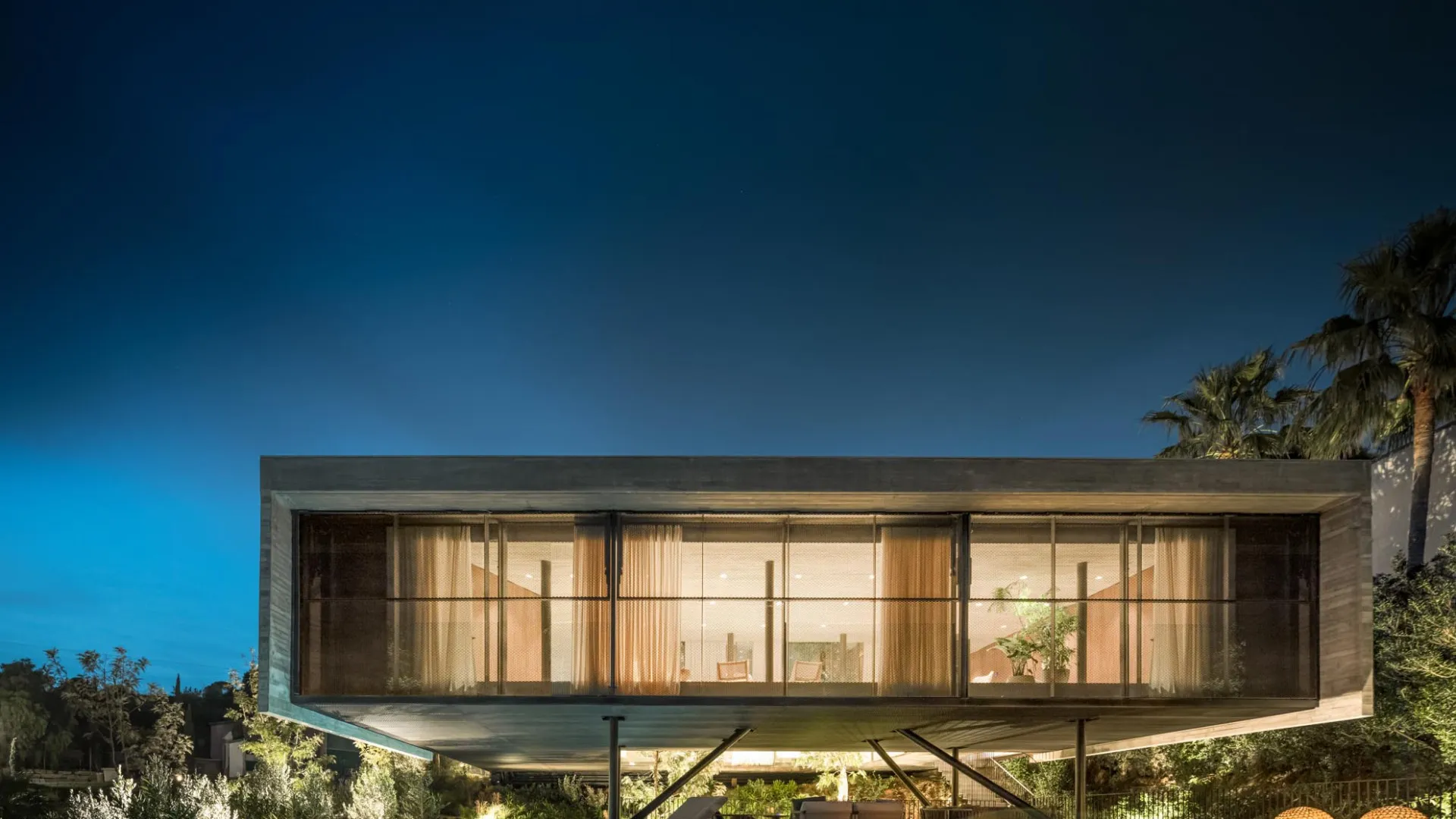 5 bedrooms villa for sale in Los Flamingos