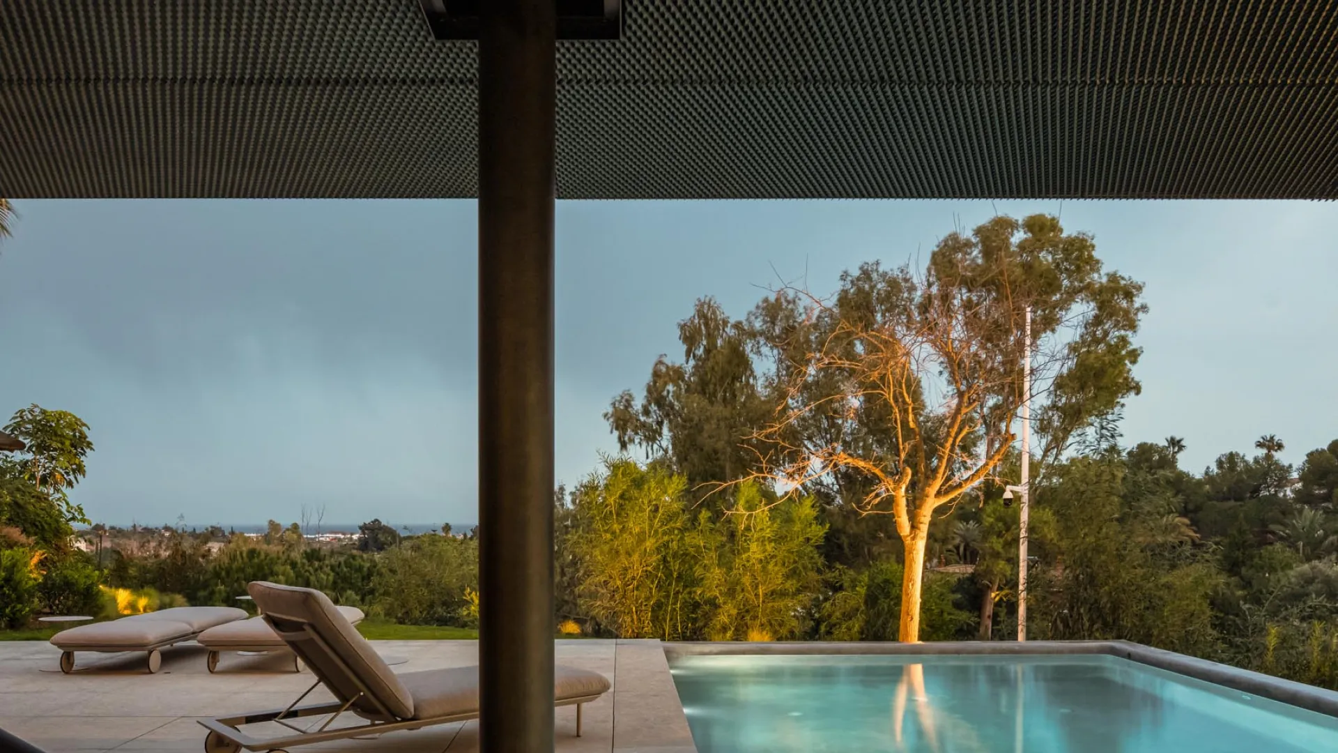 5 bedrooms villa for sale in Los Flamingos