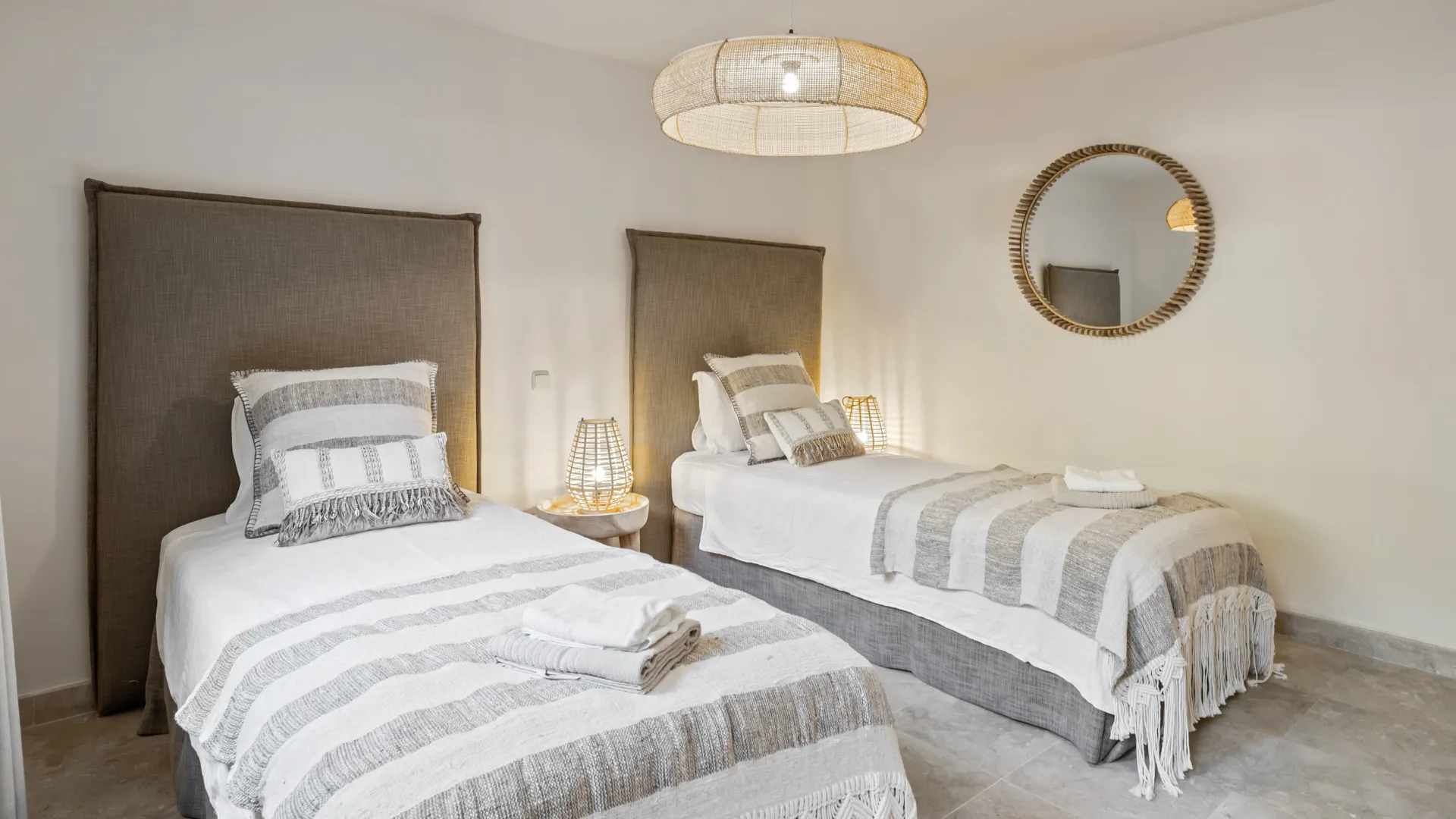 Marbella - Puerto Banus, villa pareada en venta con 5 dormitorios