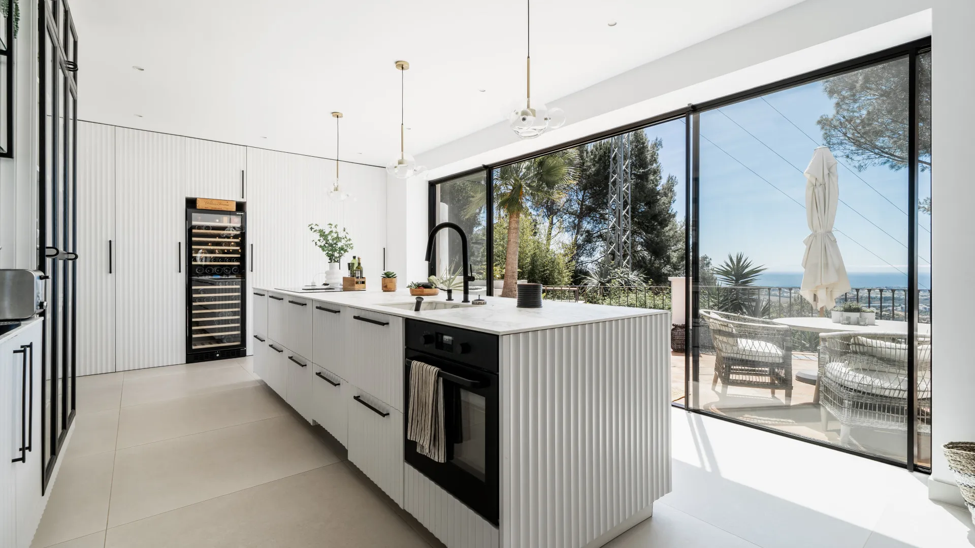 Villa for sale in El Madroñal with 4 bedrooms