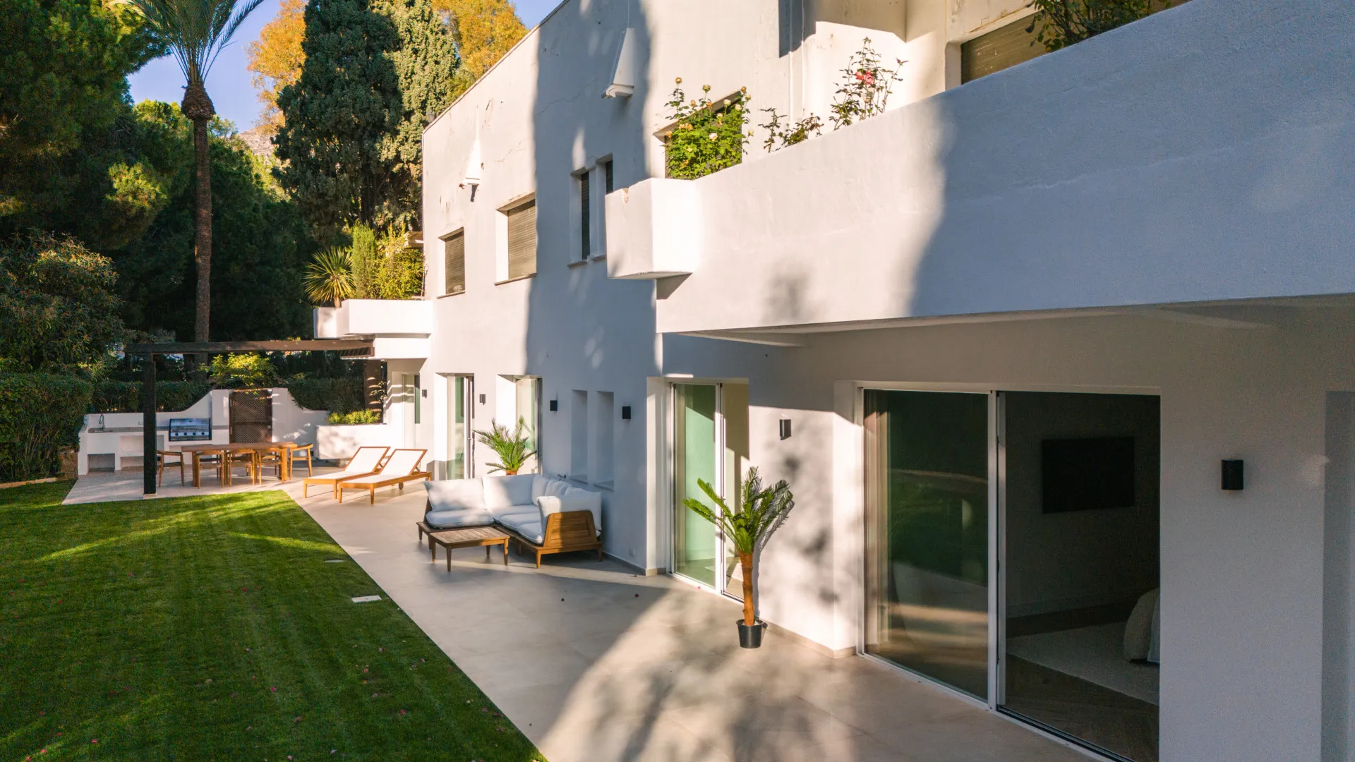 Comprar apartamento planta baja en Golden Mile con 4 dormitorios