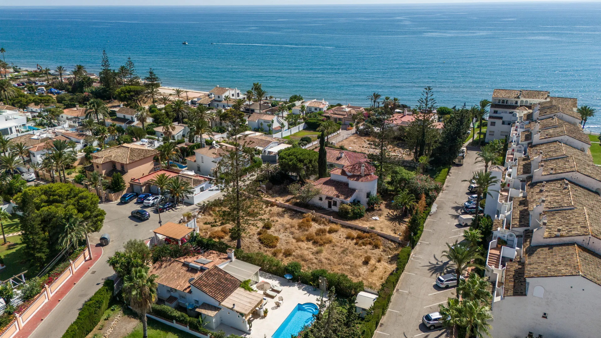 For sale plot in Marbesa