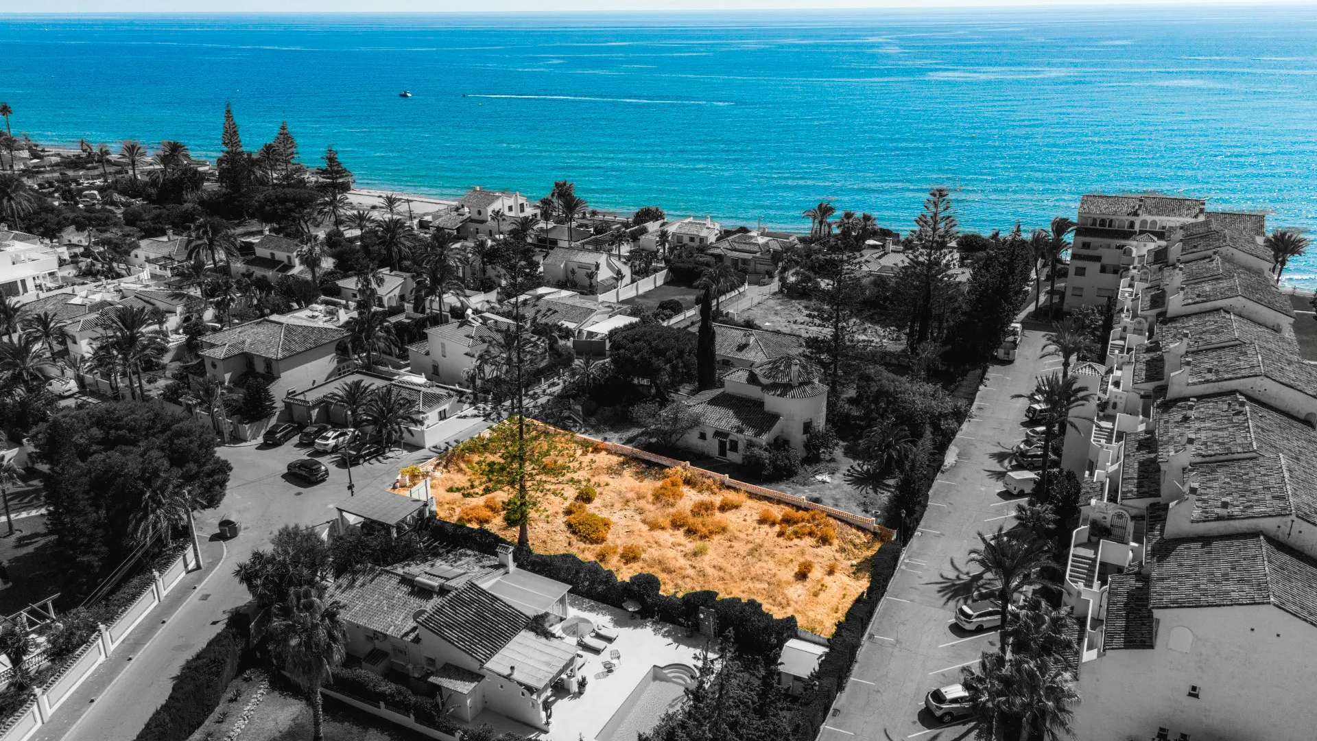 For sale plot in Marbesa