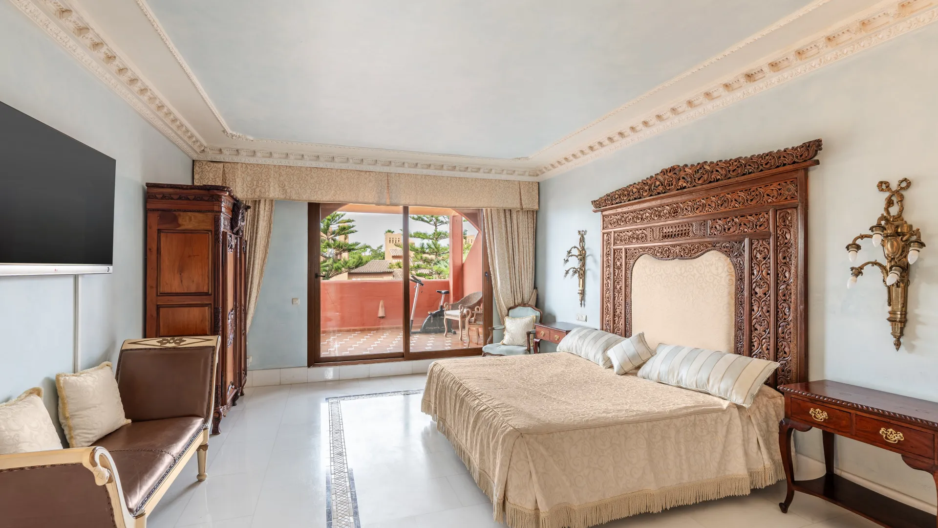 For sale Alhambra del Golf penthouse