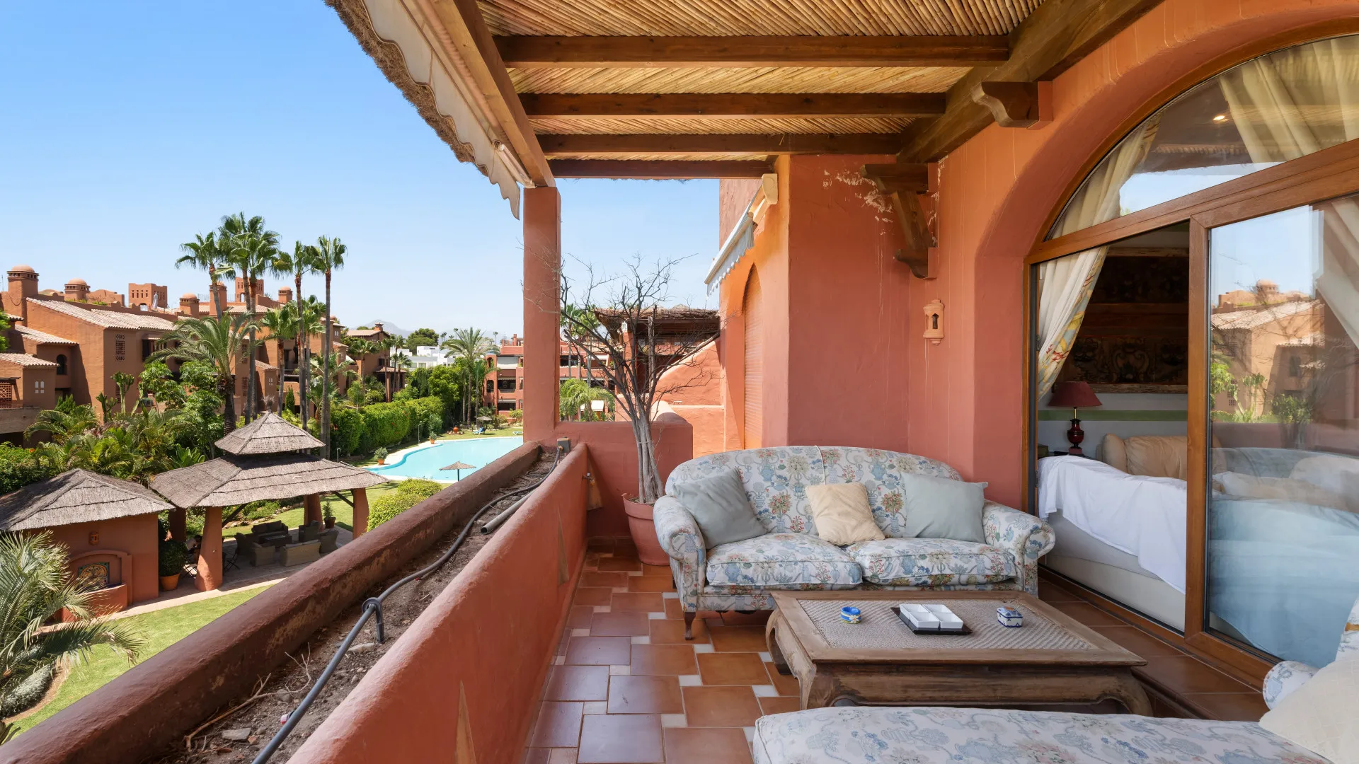 For sale Alhambra del Golf penthouse