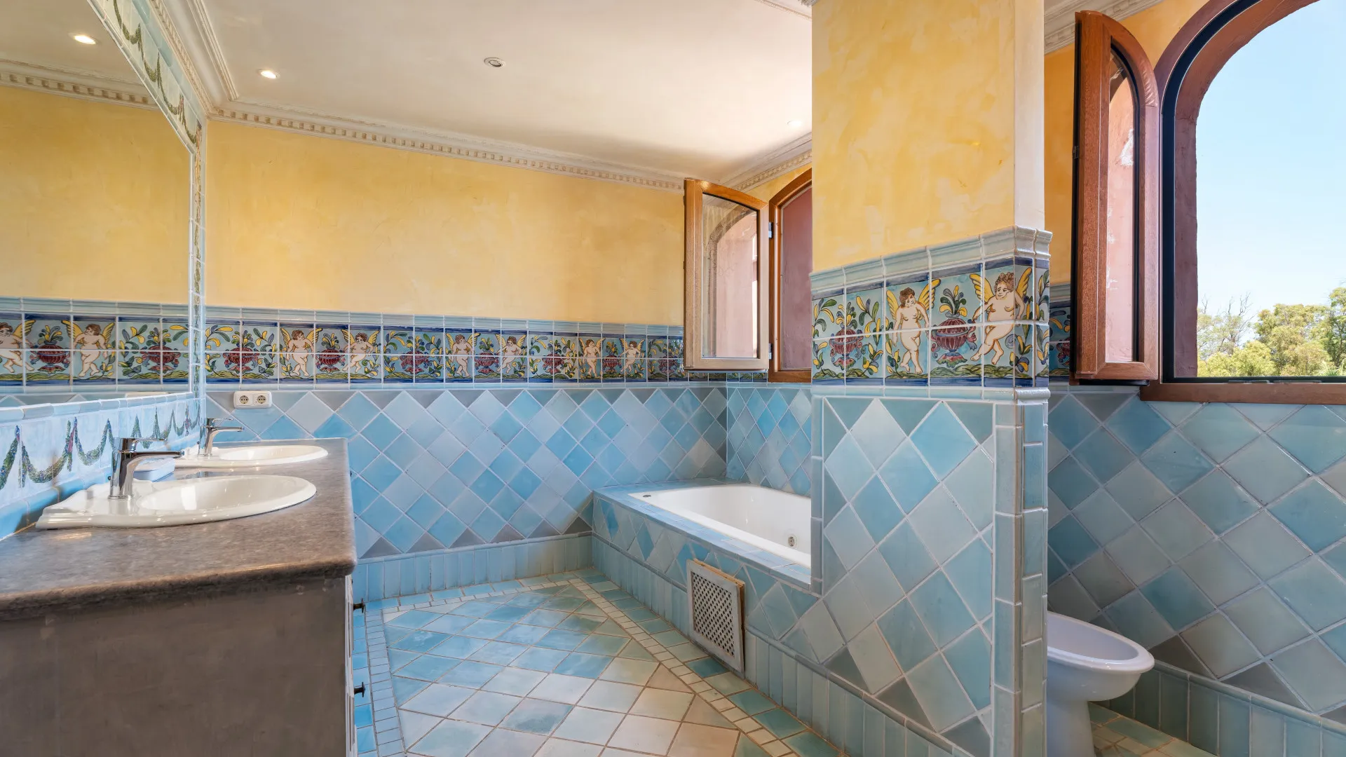 For sale Alhambra del Golf penthouse