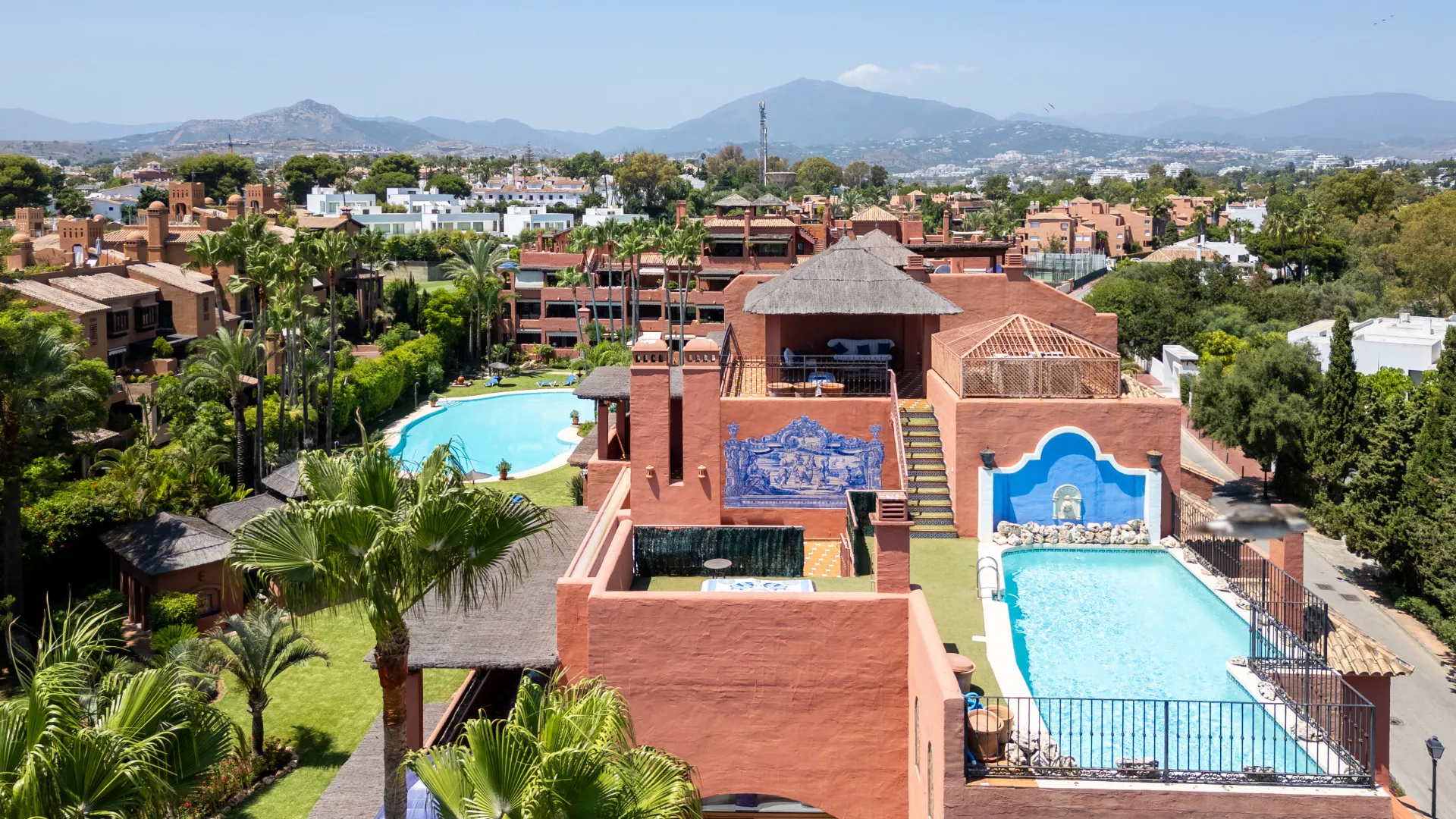 For sale Alhambra del Golf penthouse