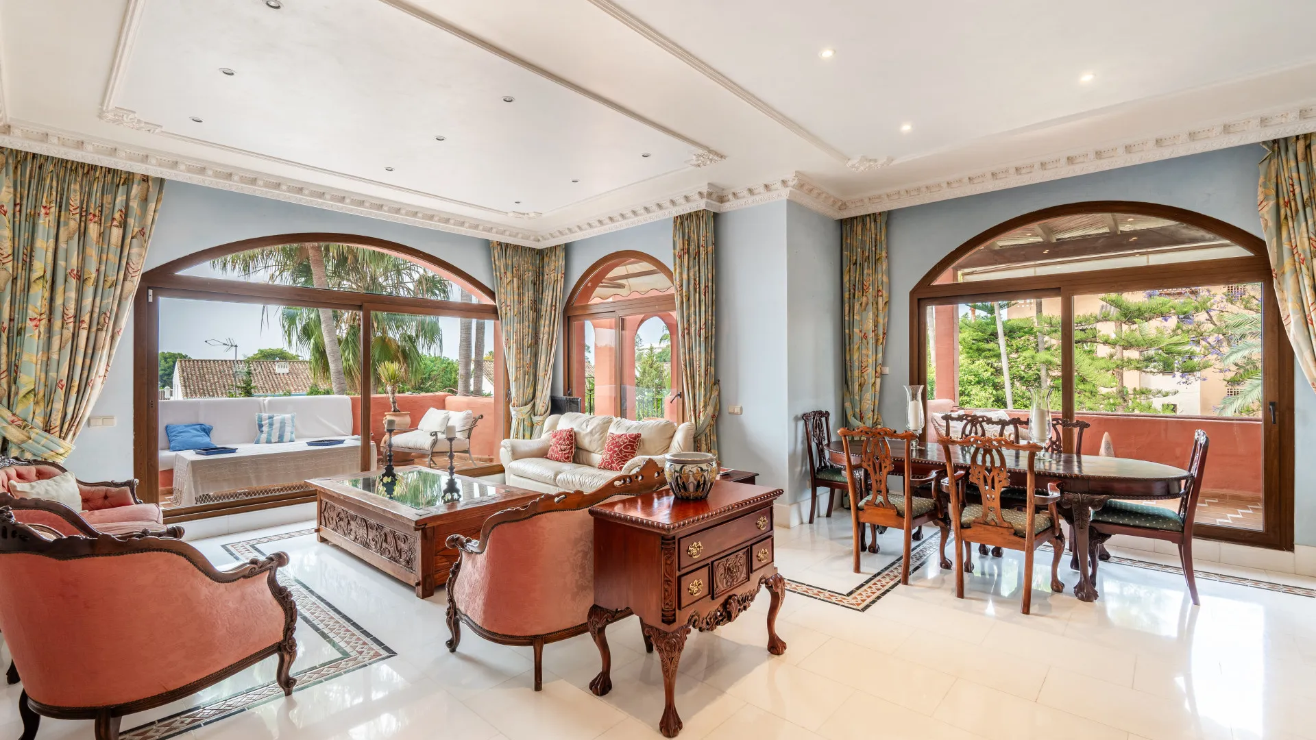 For sale Alhambra del Golf penthouse