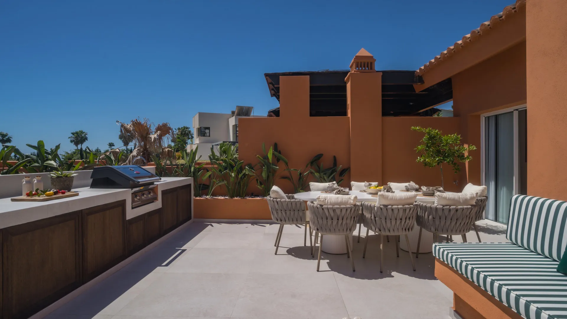 Duplex penthouse in Alminar de Marbella for sale