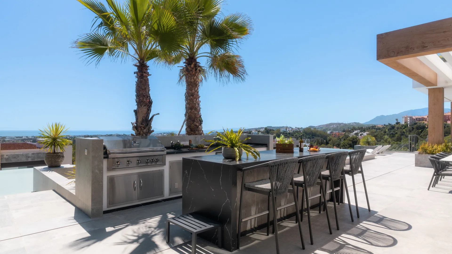 For sale 6 bedrooms villa in The Hills