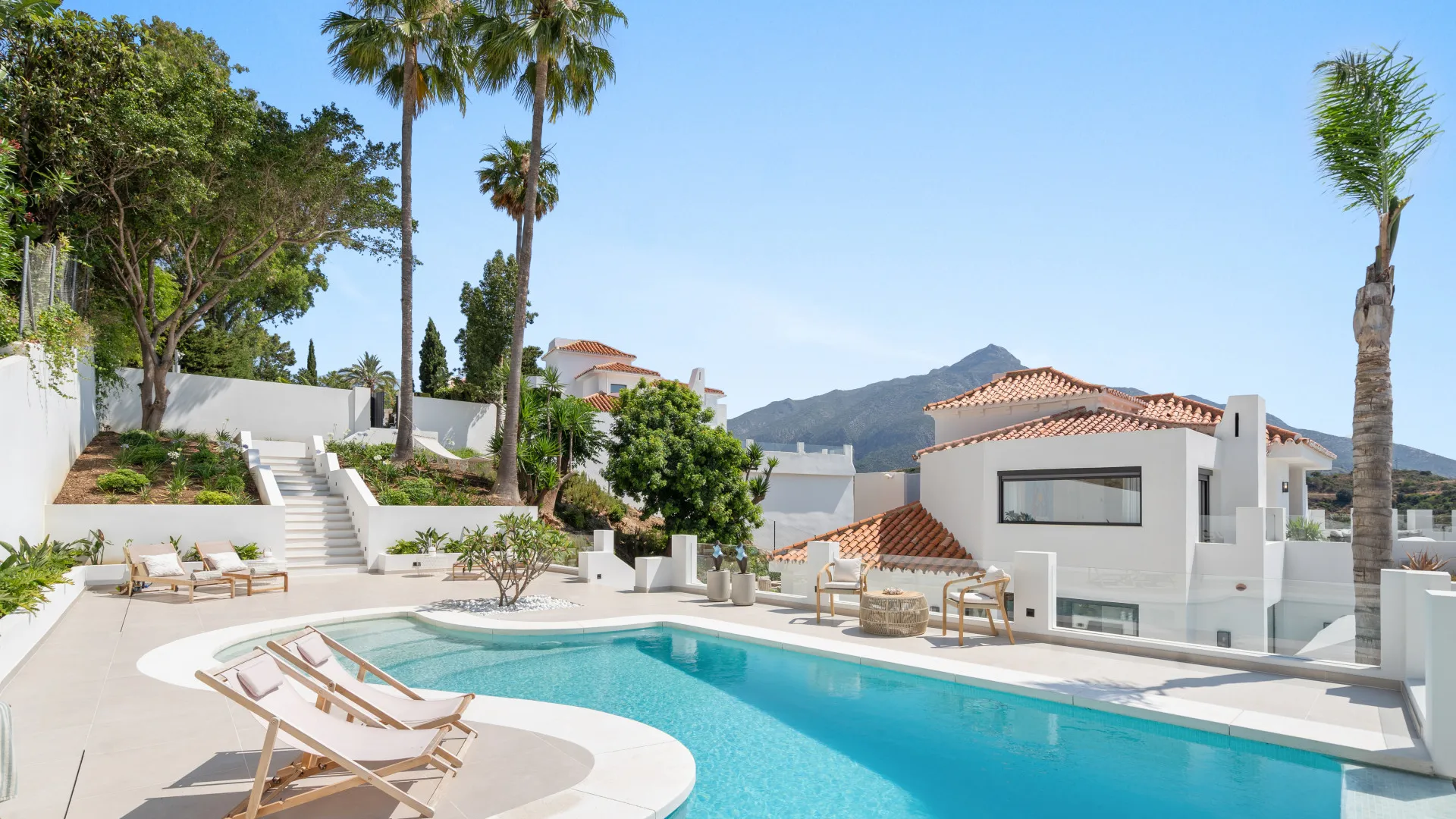 Nueva Andalucia, villa en venta con 5 dormitorios