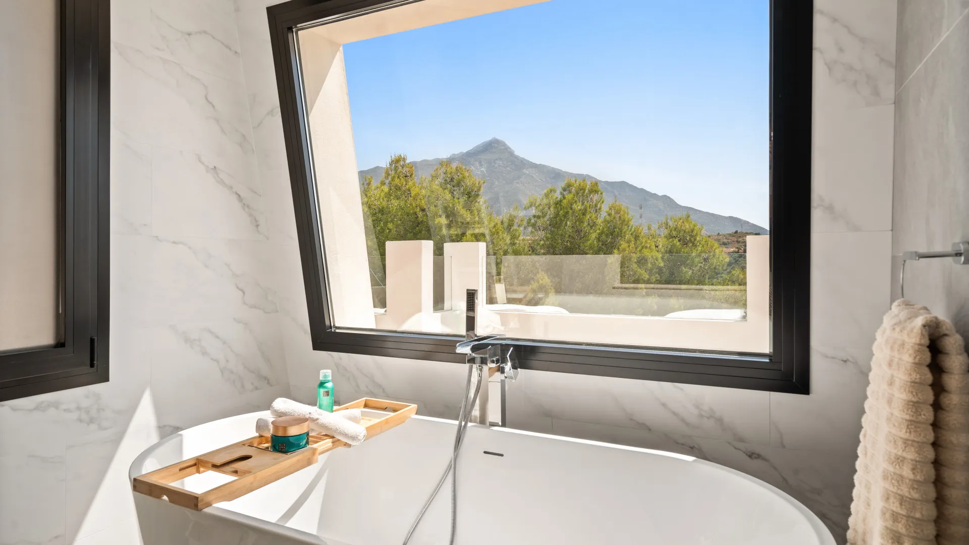 Nueva Andalucia, villa en venta con 5 dormitorios