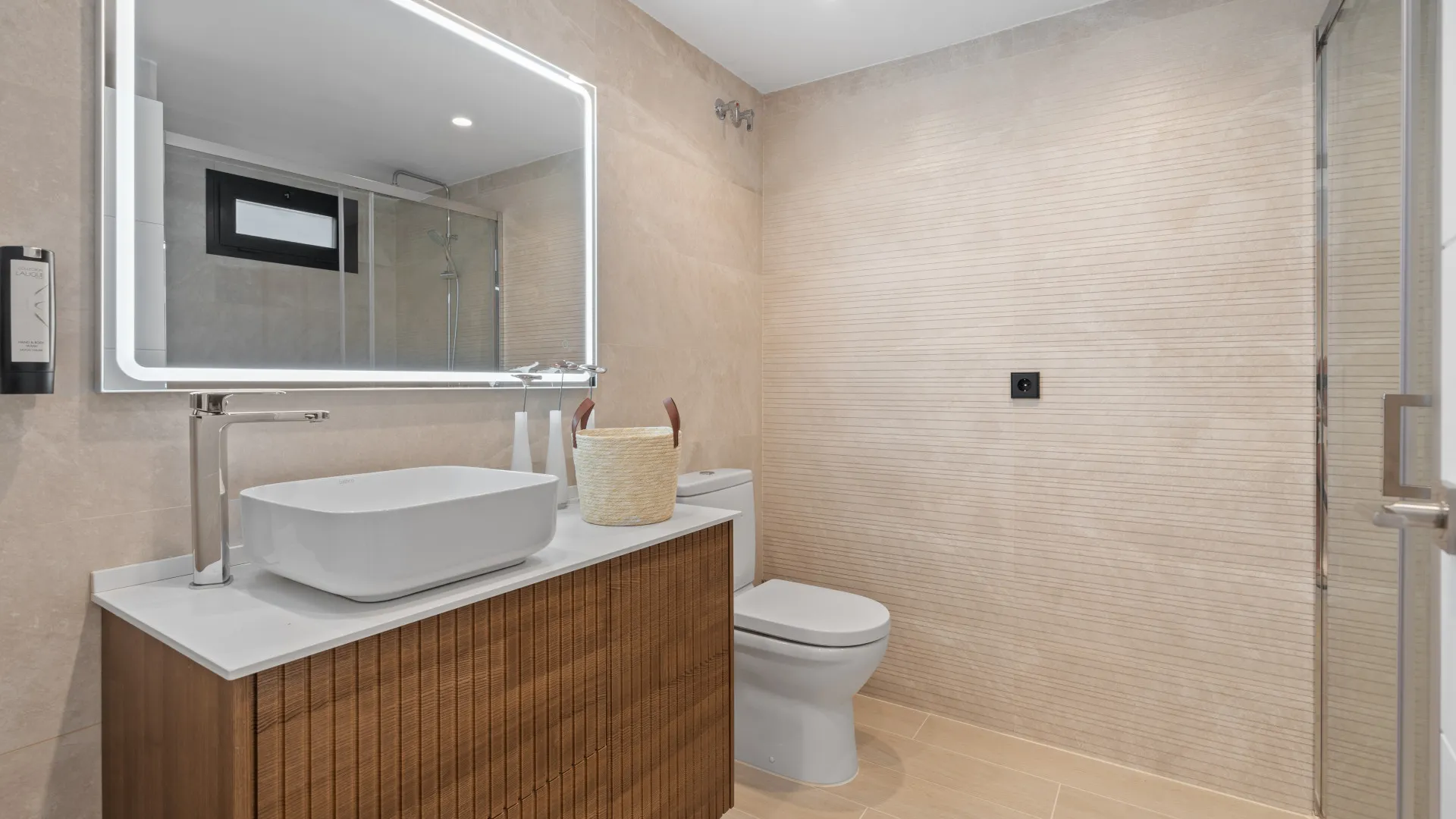 Nueva Andalucia, villa en venta con 5 dormitorios