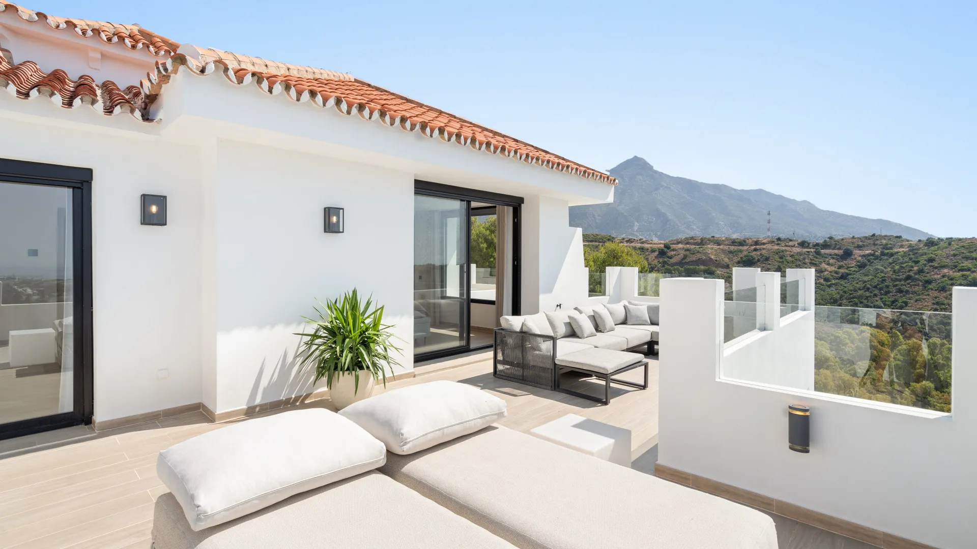 Nueva Andalucia, villa en venta con 5 dormitorios