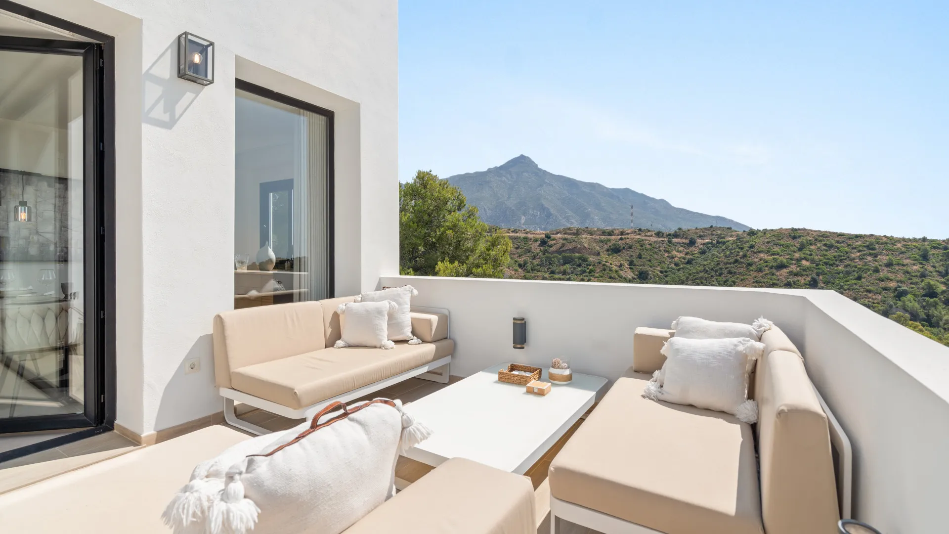 Nueva Andalucia, villa en venta con 5 dormitorios