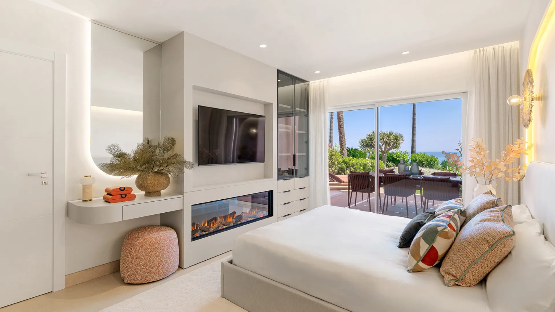 Menara Beach ground floor apartment for sale