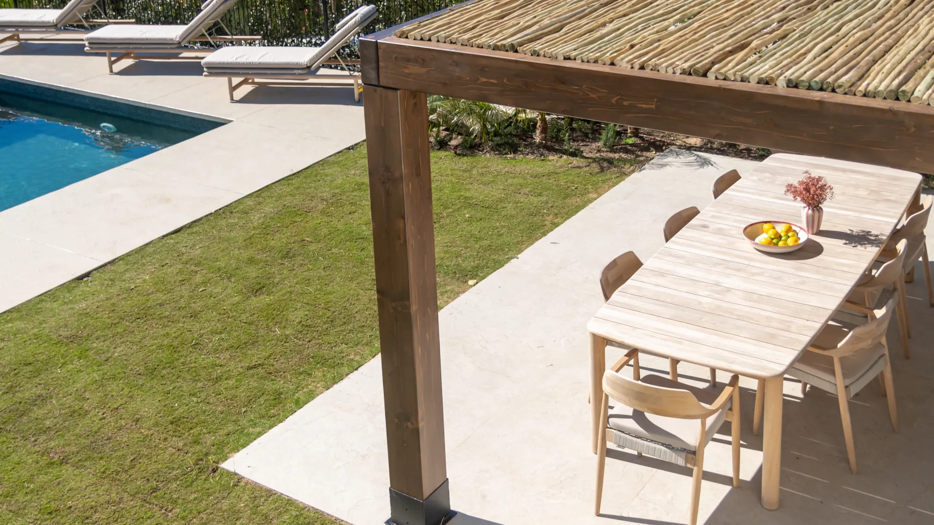 Buy 4 bedrooms semi detached house in Altos del Paraiso