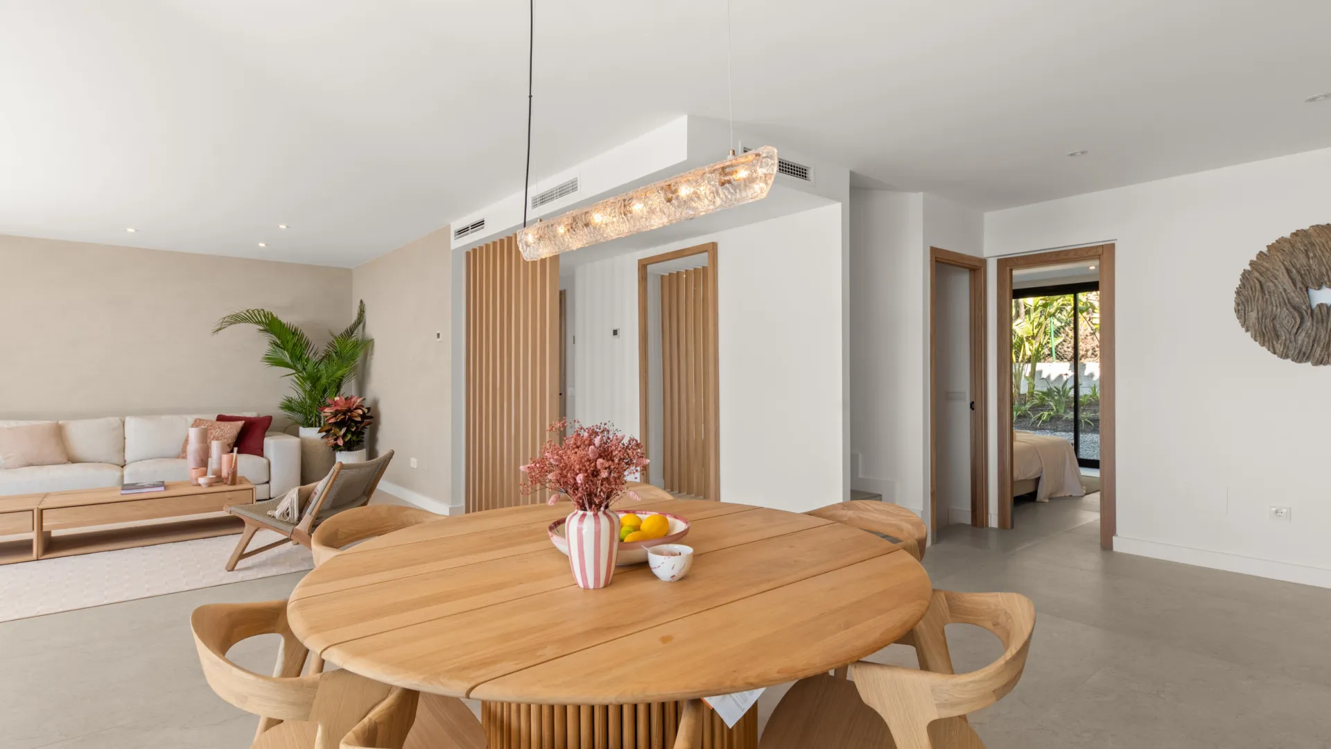 Buy 4 bedrooms semi detached house in Altos del Paraiso