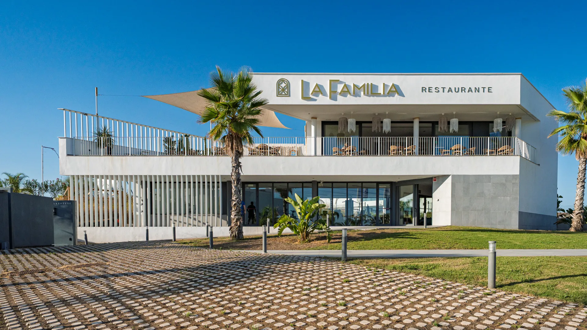 Apartment for sale in Estepona with 3 bedrooms