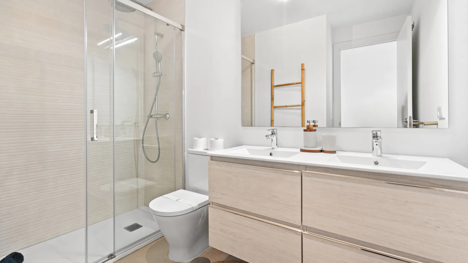 Apartment for sale in Estepona with 3 bedrooms