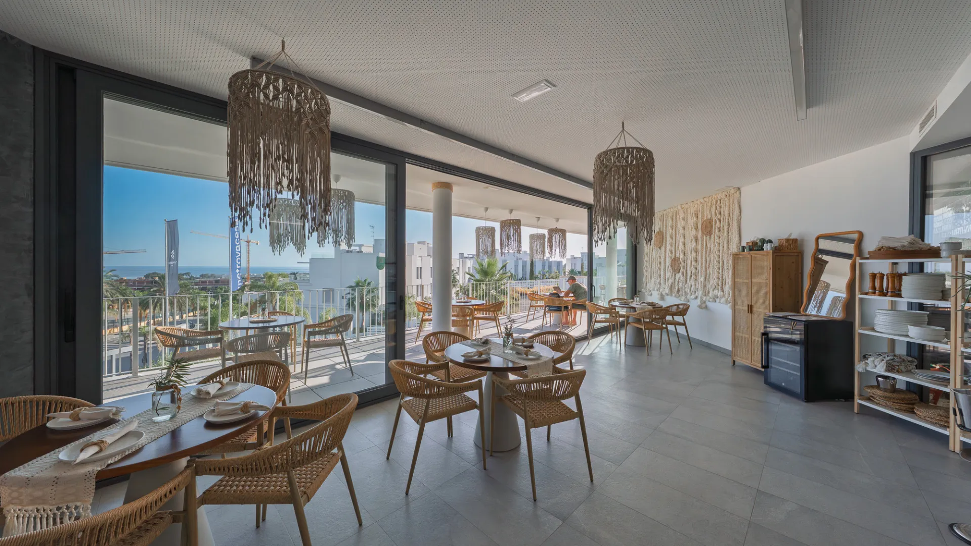 Apartment for sale in Estepona with 3 bedrooms