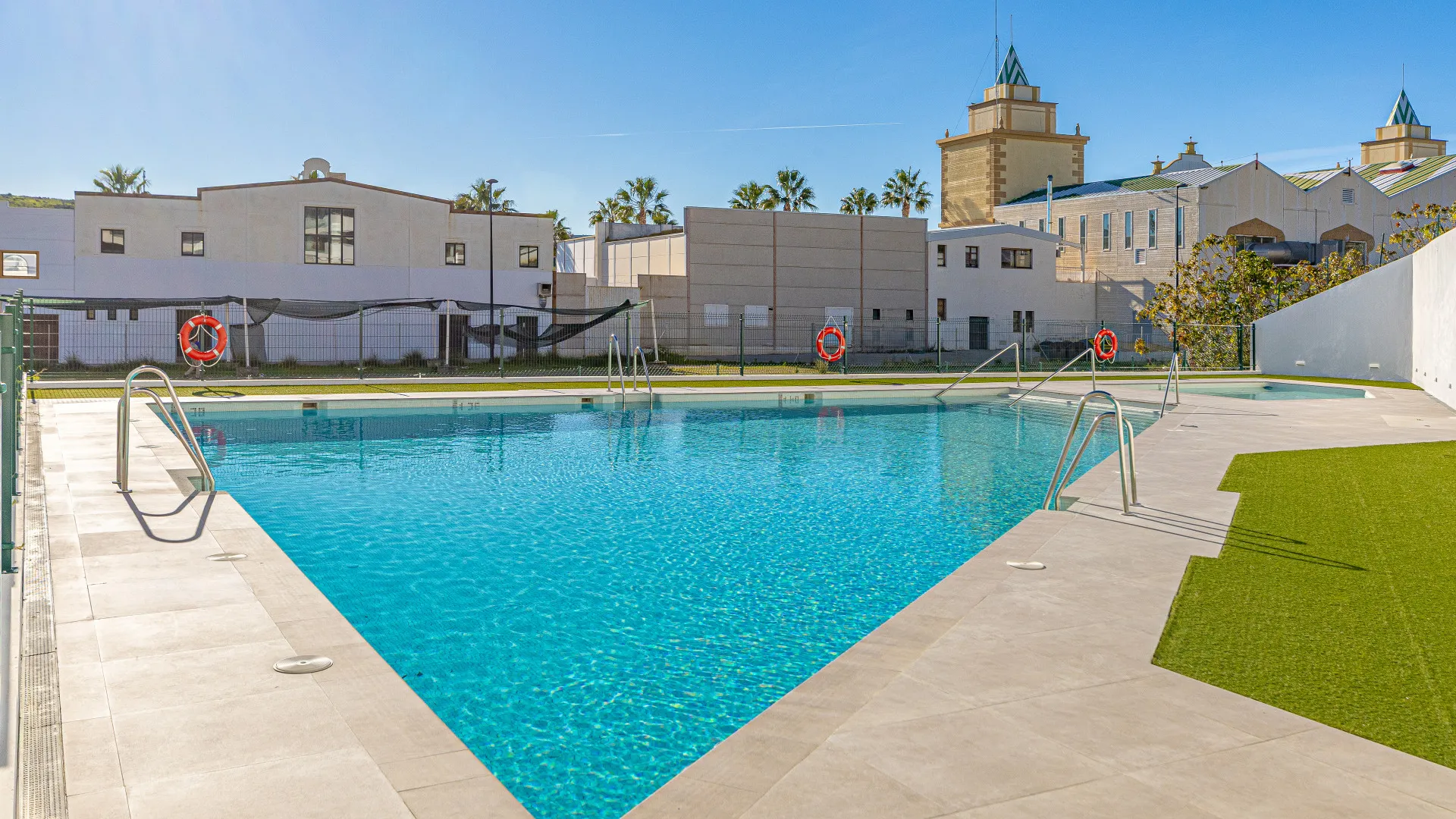 Estepona 3 bedrooms apartment for sale