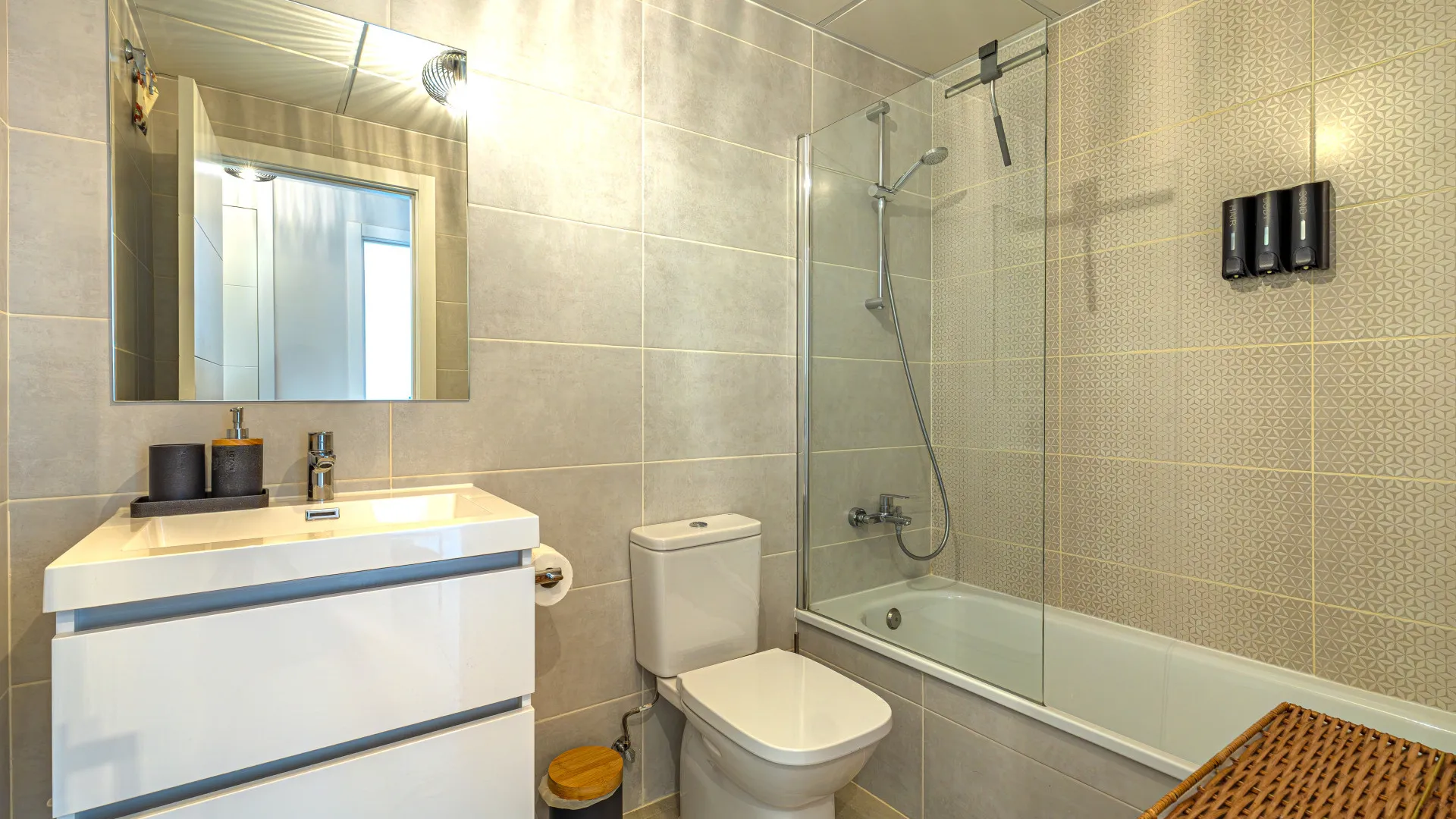 Estepona 2 bedrooms ground floor apartment for sale