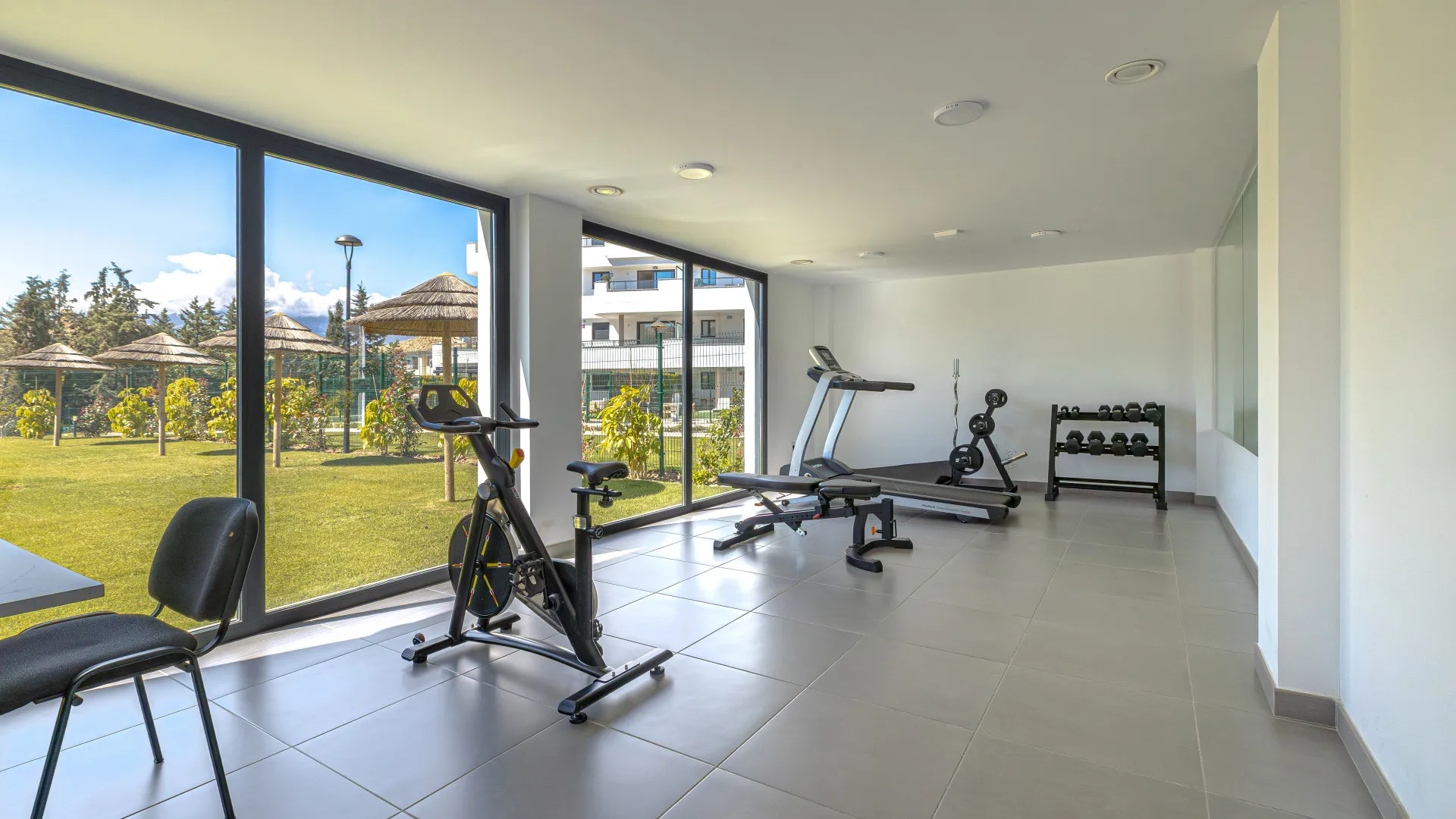 Estepona 2 bedrooms ground floor apartment for sale