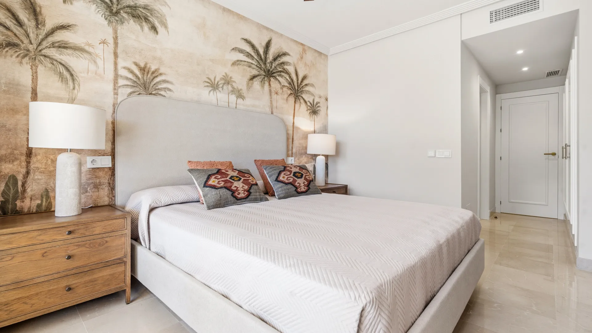 Apartamento planta baja con 3 dormitorios en venta en Los Arqueros