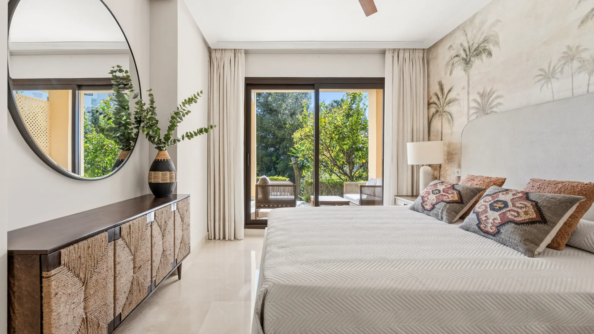 Apartamento planta baja con 3 dormitorios en venta en Los Arqueros