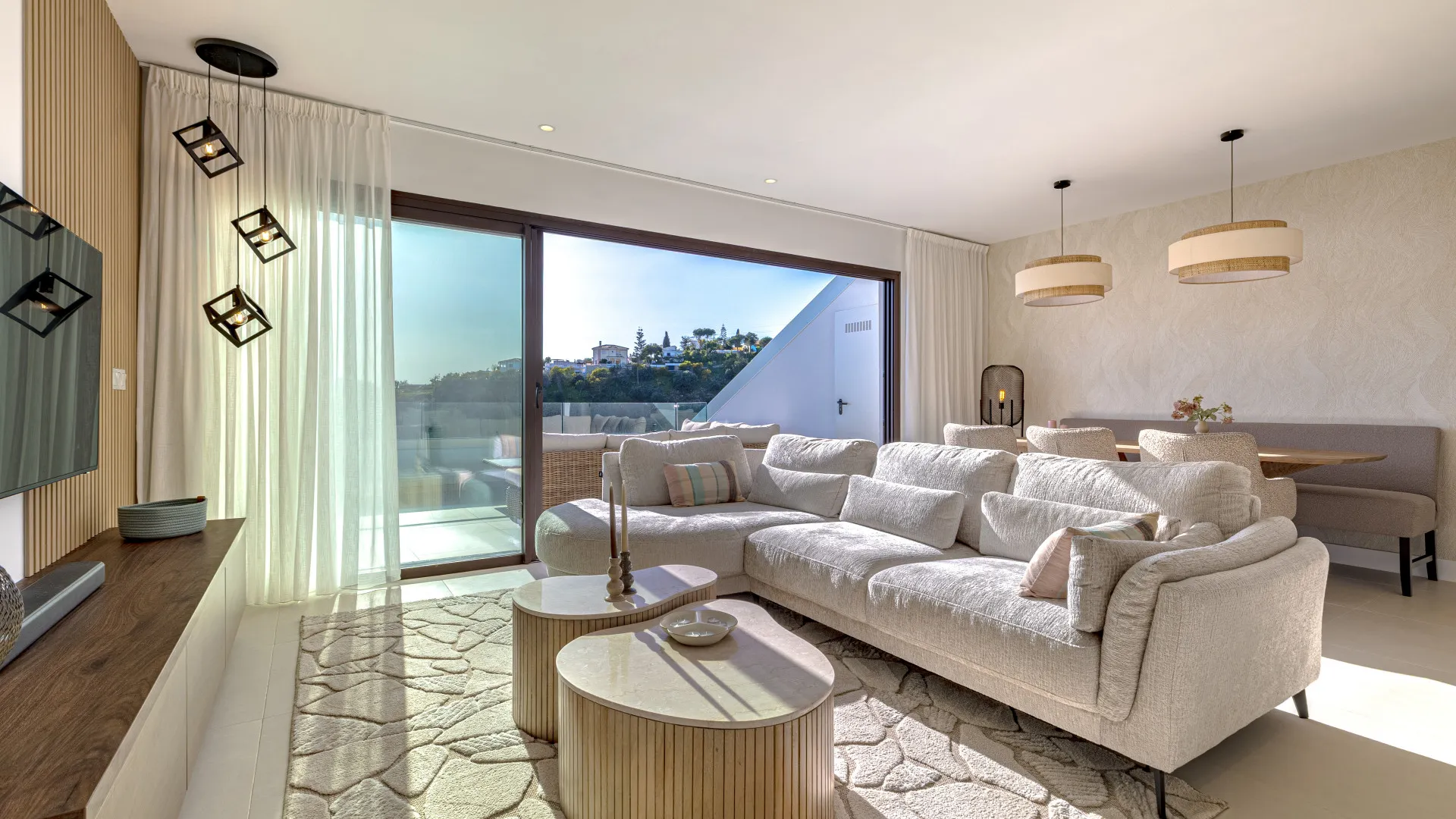 Buy penthouse in El Higueron with 2 bedrooms