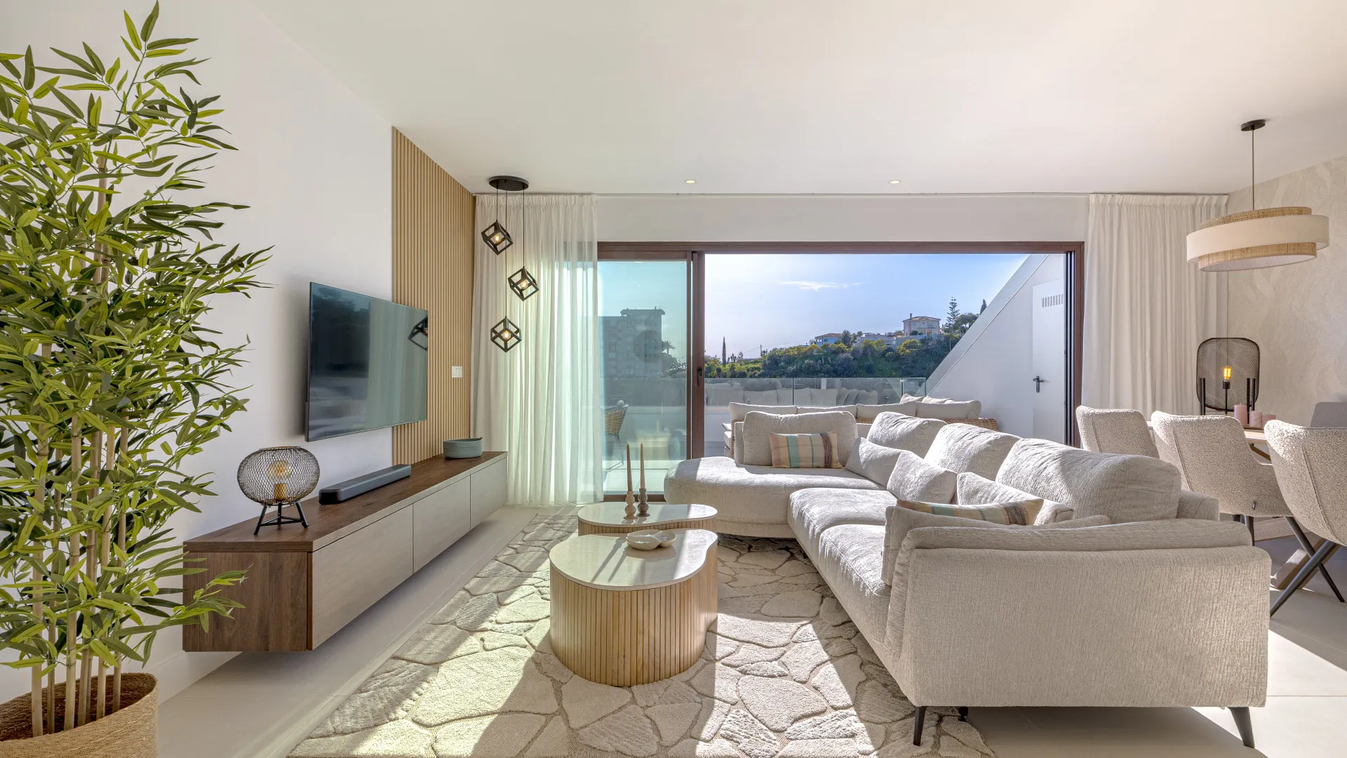 Buy penthouse in El Higueron with 2 bedrooms