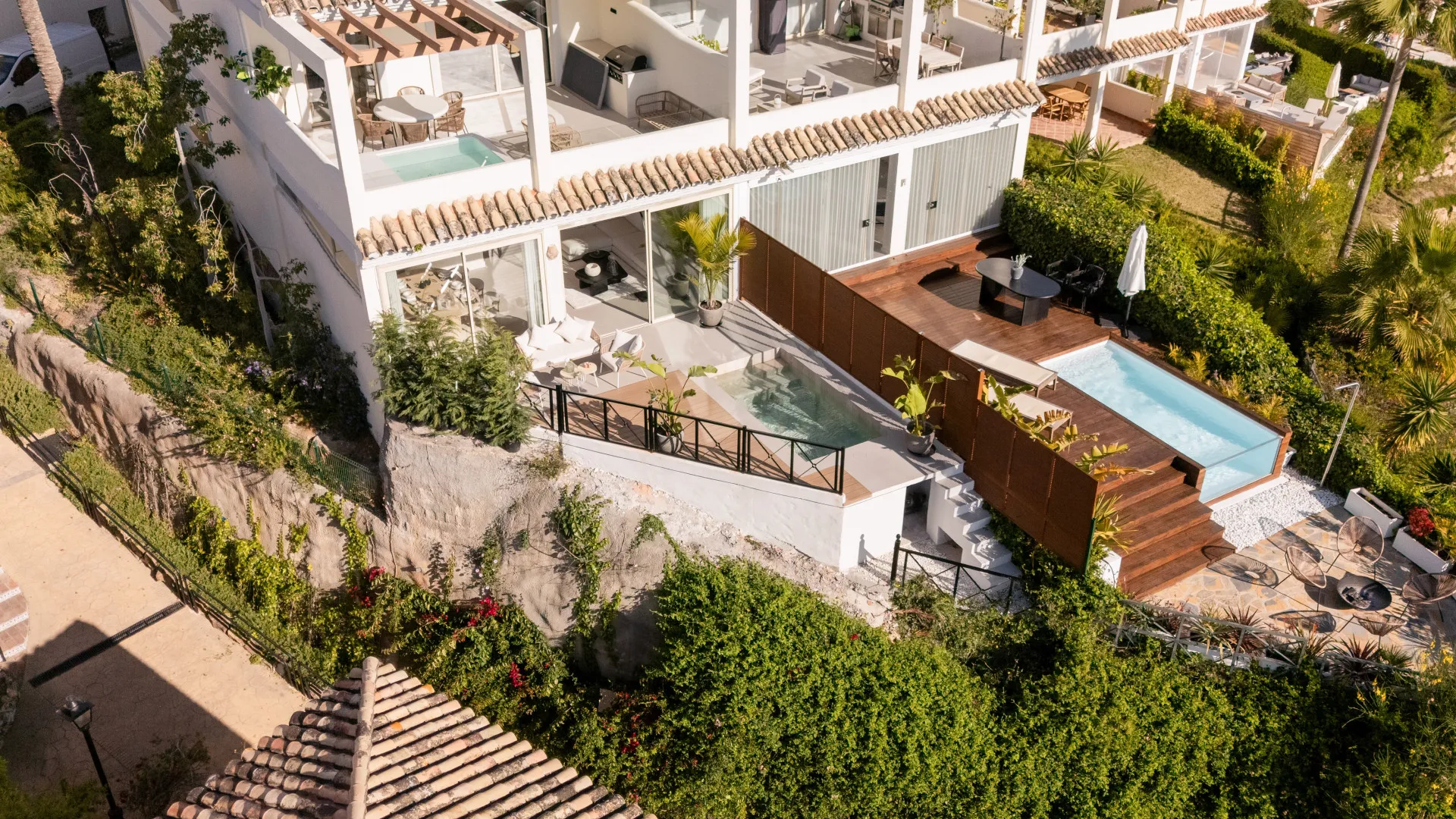 Palacetes Los Belvederes ground floor apartment for sale