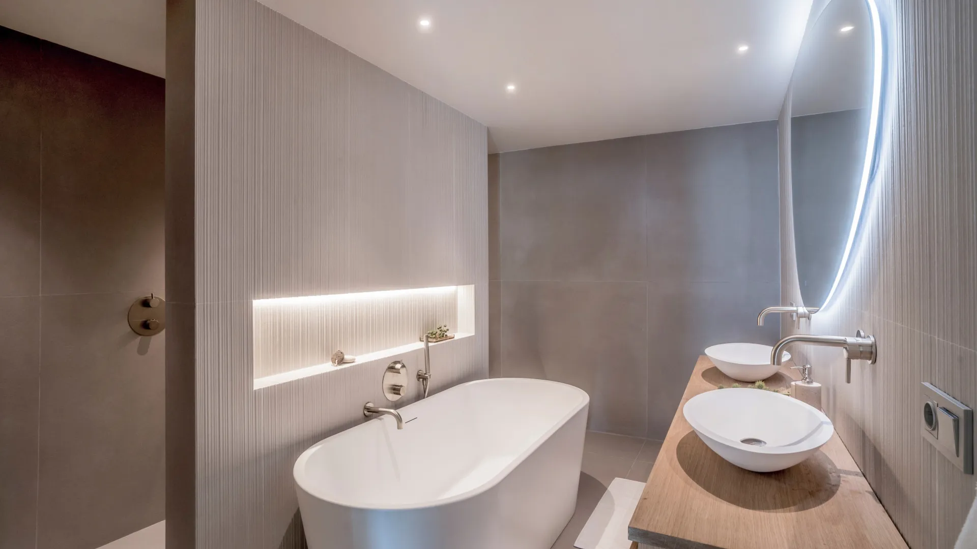 Palacetes Los Belvederes ground floor apartment for sale