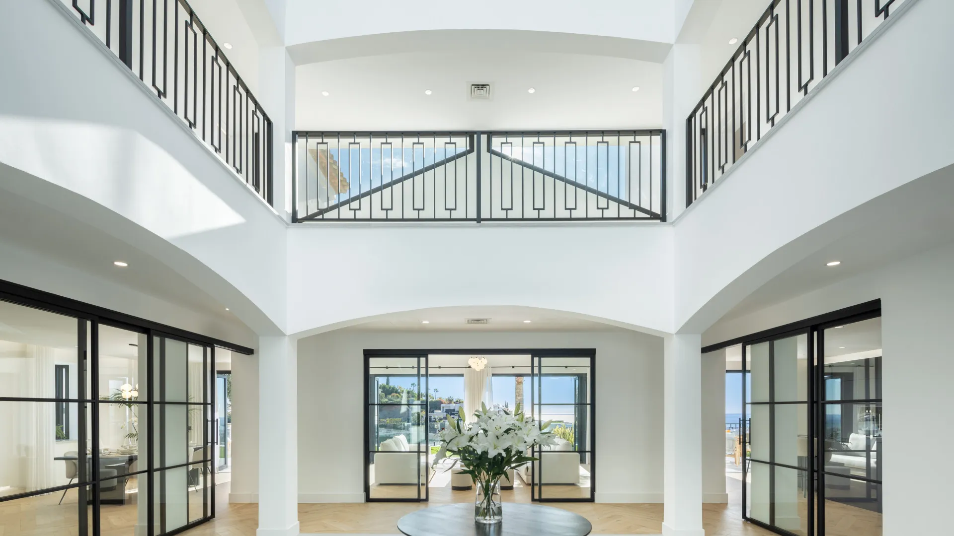 Nueva Andalucia, villa de 5 dormitorios en venta