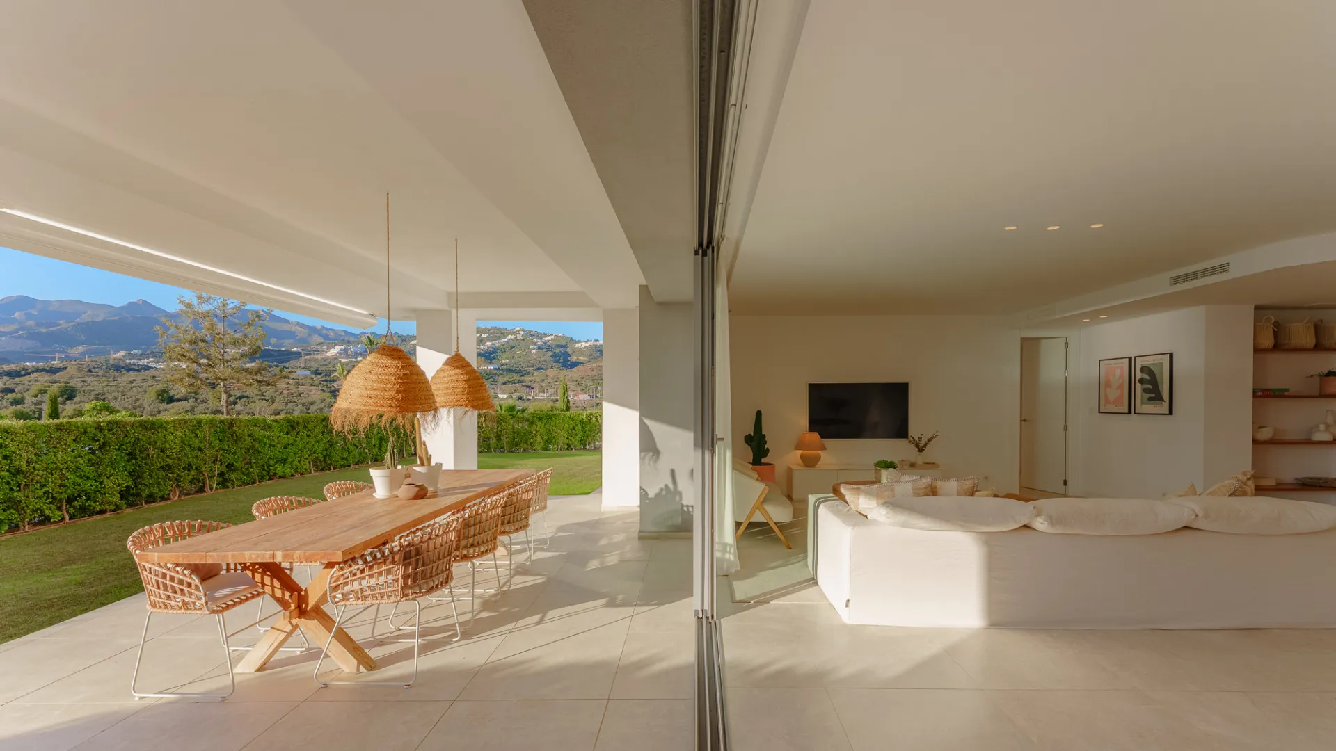 Apartamento planta baja en venta en Marbella con 4 dormitorios