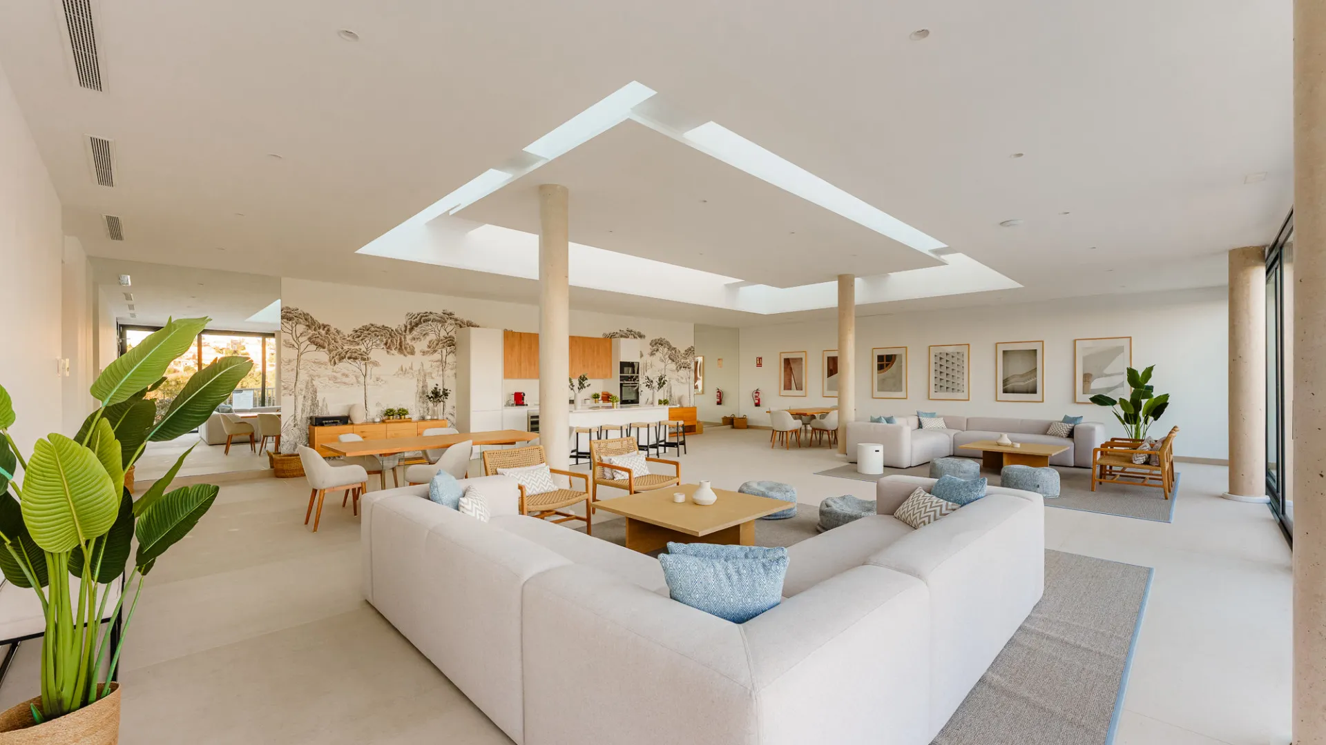 Apartamento planta baja en venta en Marbella con 4 dormitorios