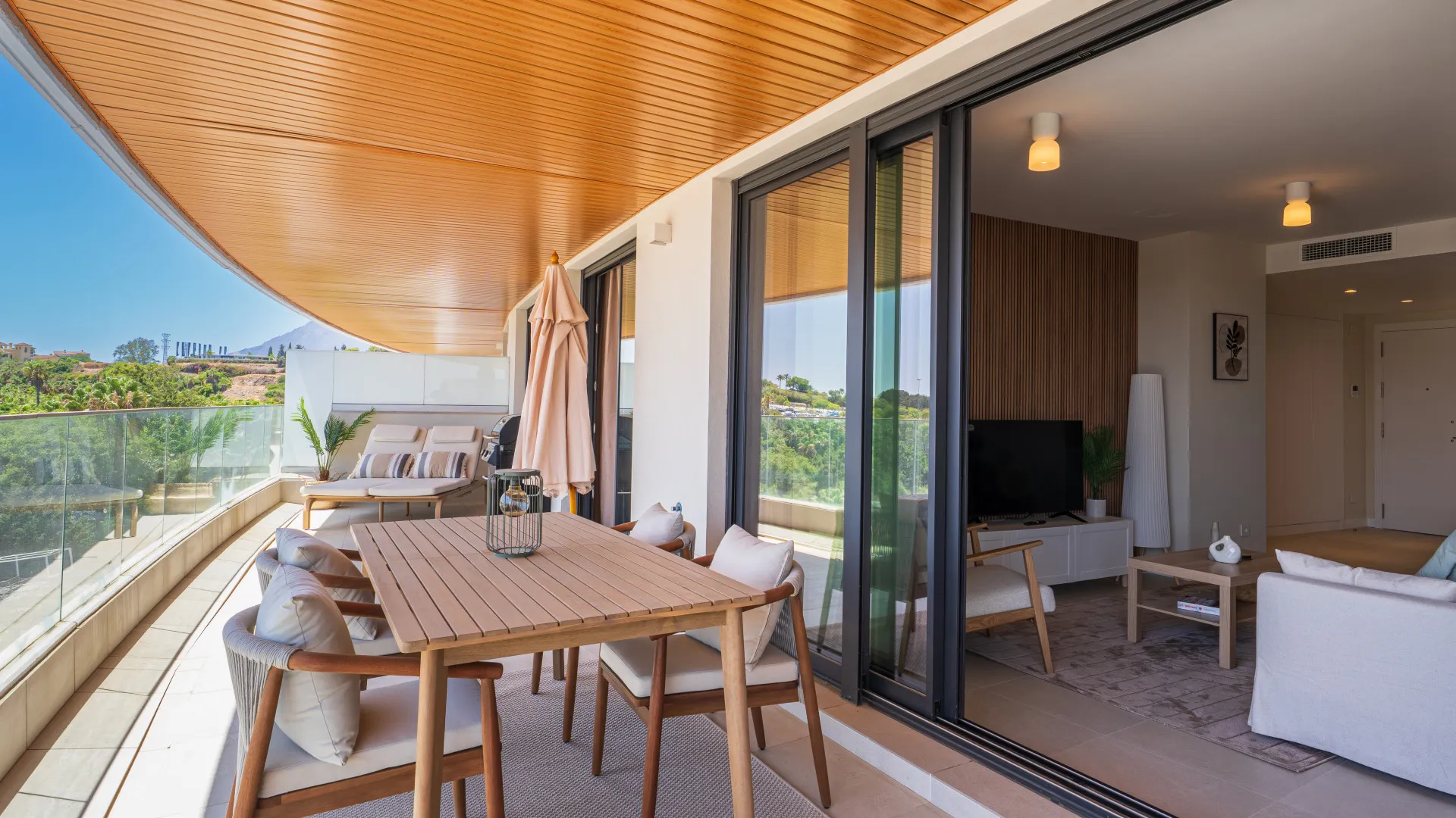 Estepona, apartamento de 2 dormitorios en venta