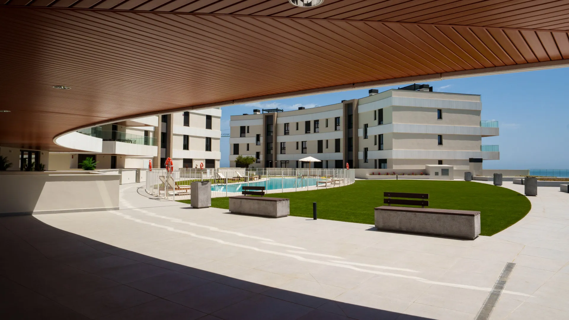 Estepona, apartamento de 2 dormitorios en venta