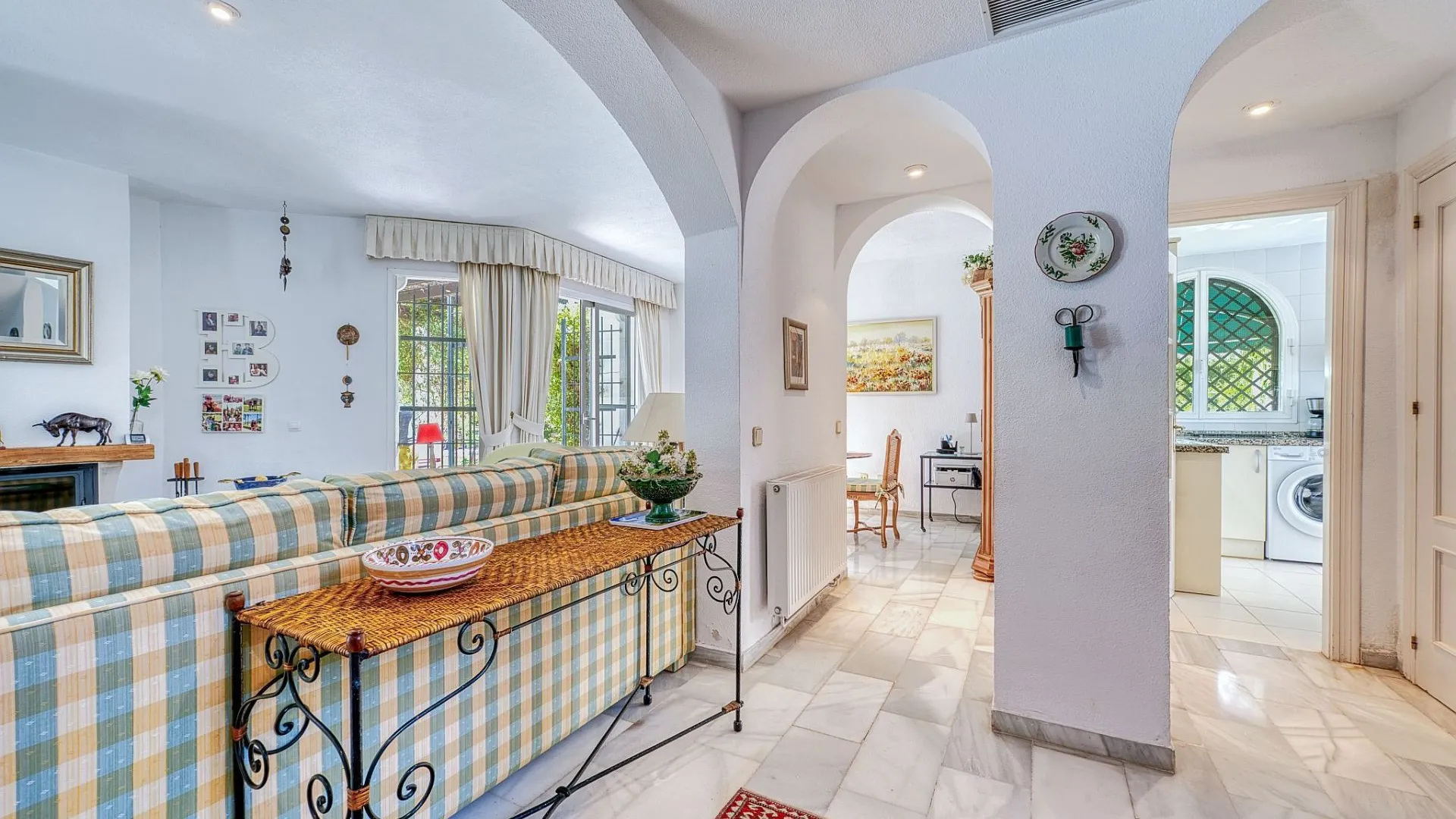 4 bedrooms Nueva Andalucia villa for sale