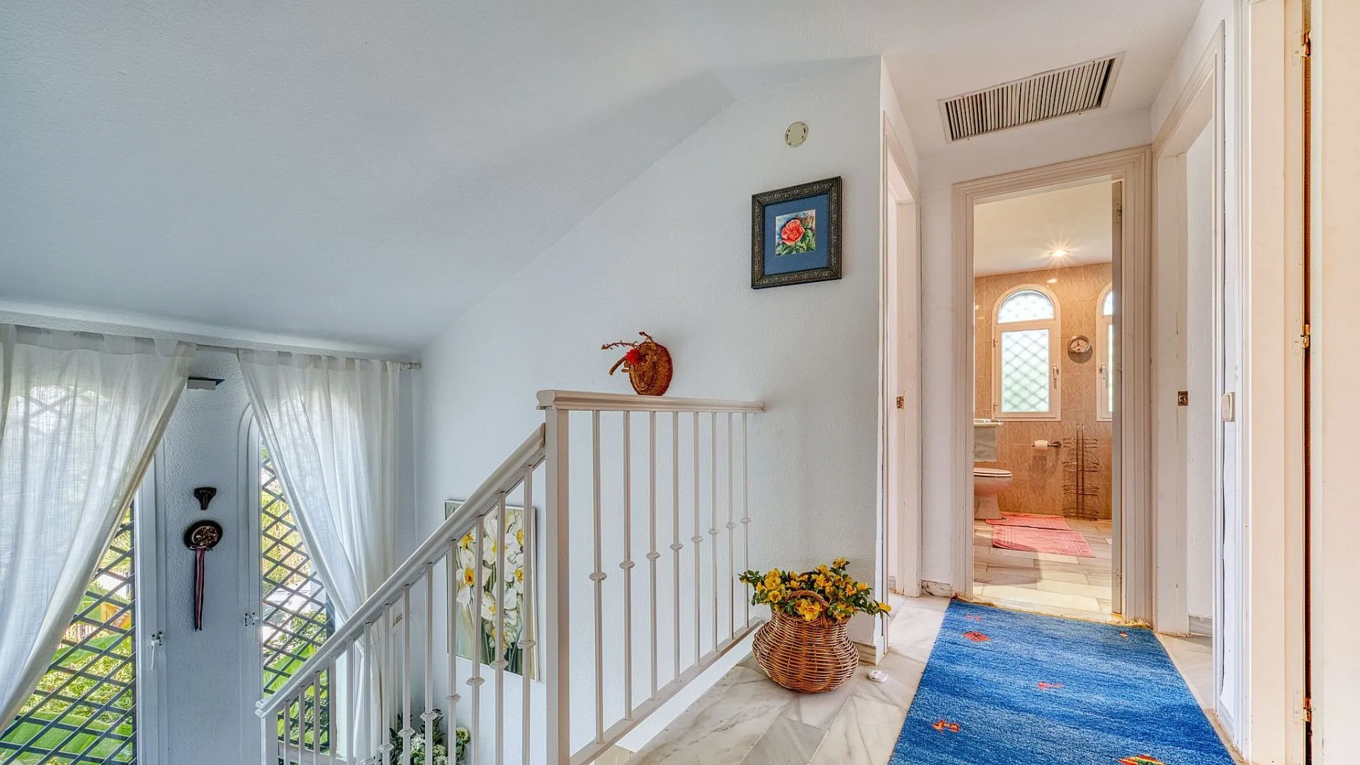 4 bedrooms Nueva Andalucia villa for sale