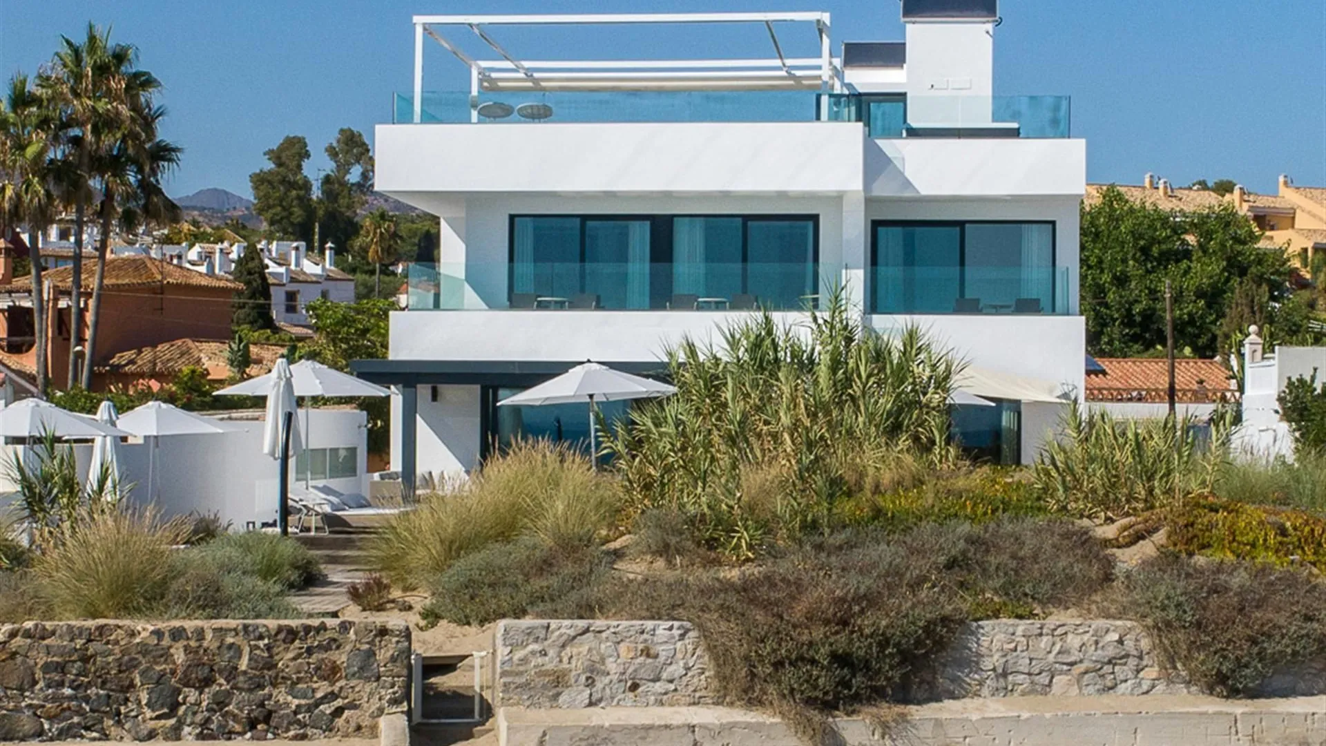 Villa de 6 dormitorios en venta en Las Chapas