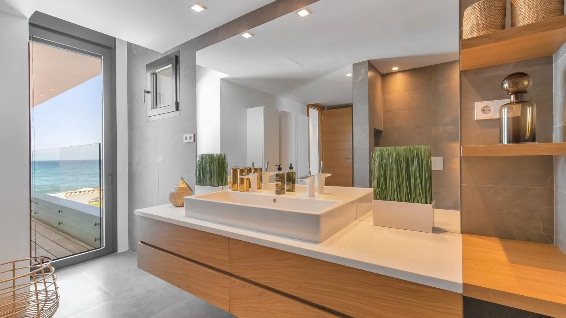 Villa de 6 dormitorios en venta en Las Chapas