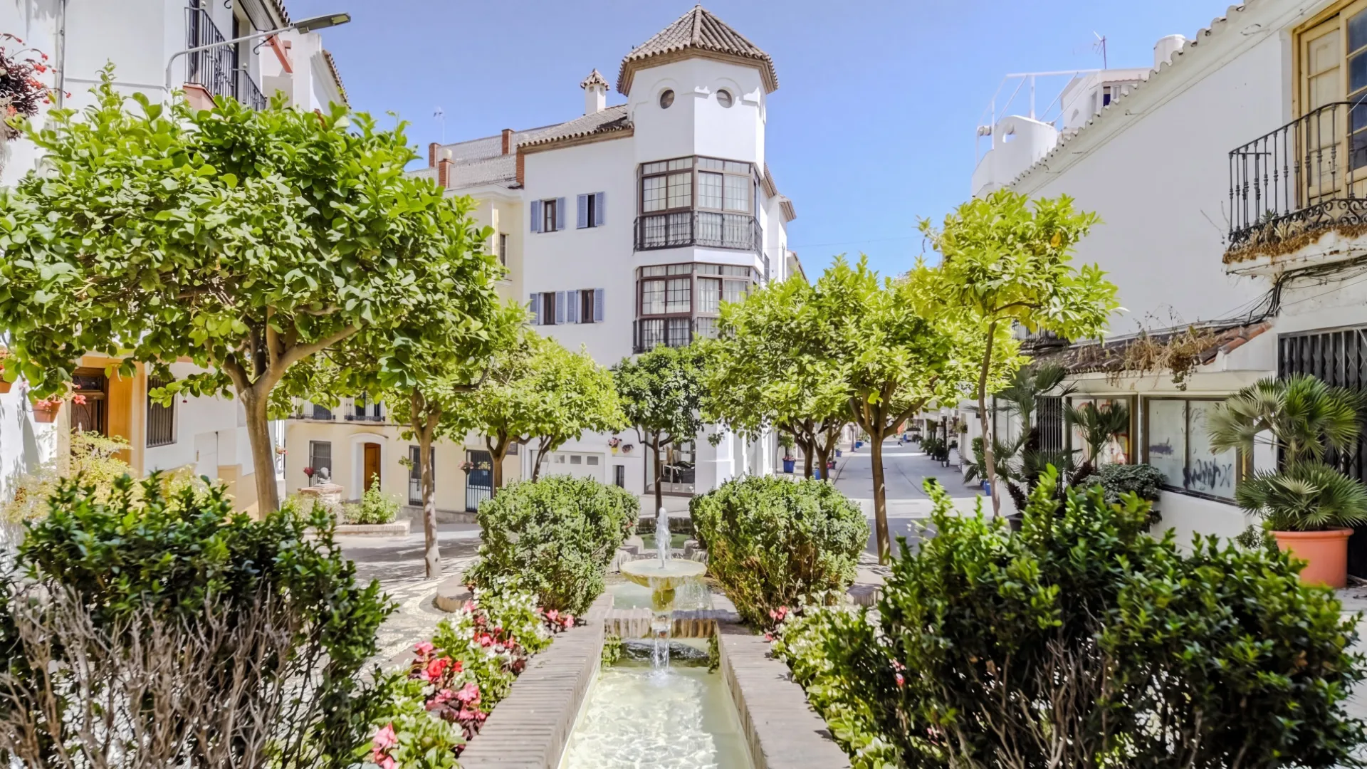 Se vende adosado en Estepona Casco Antiguo con 4 dormitorios
