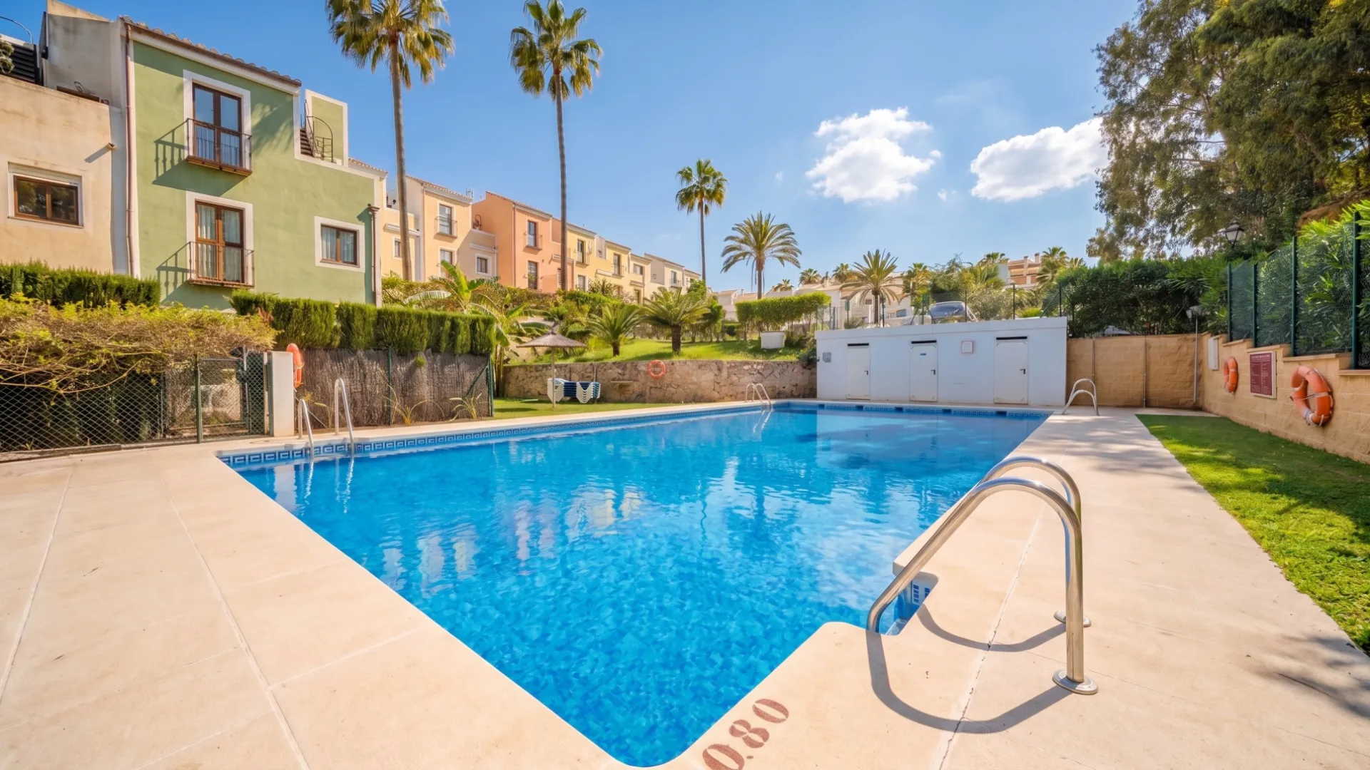 Bahia de Casares, adosado en venta de 3 dormitorios