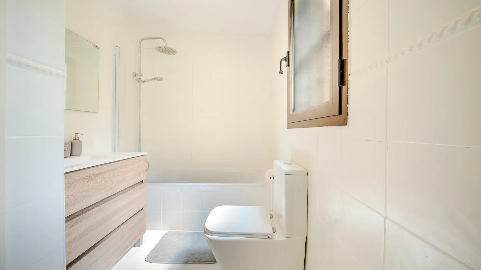 Bahia de Casares, adosado en venta de 3 dormitorios