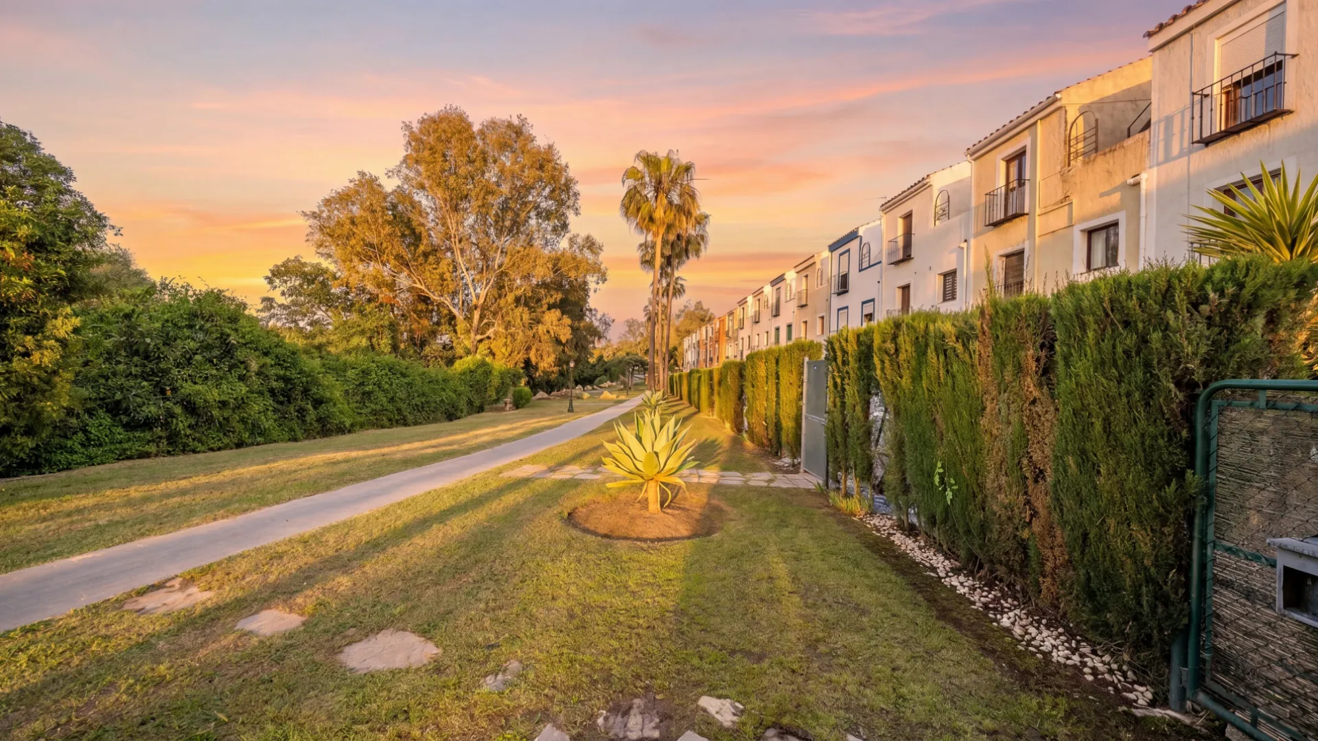 Bahia de Casares, adosado en venta de 3 dormitorios