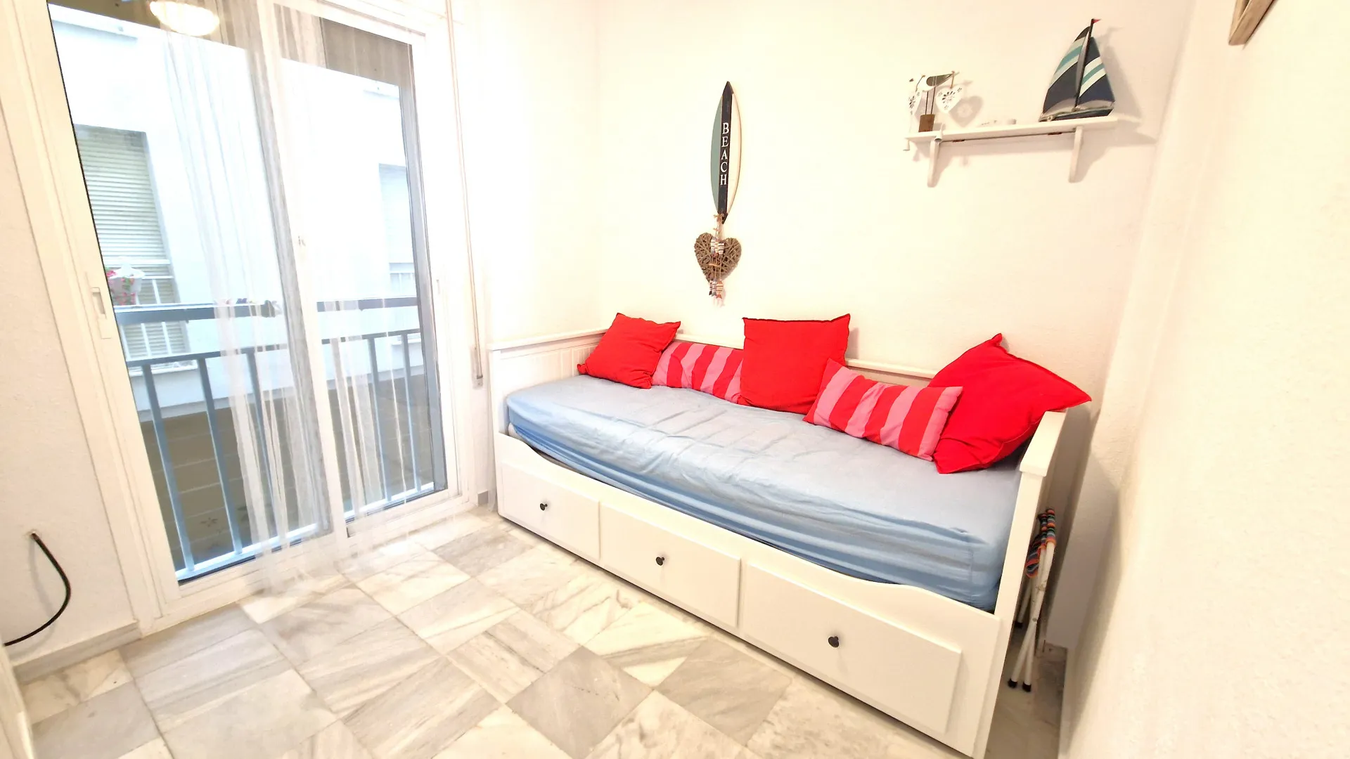 For sale Sabinillas apartment with 2 bedrooms