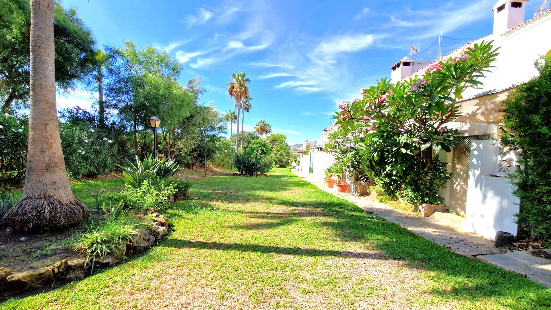 Adosado en venta en Marina de Casares